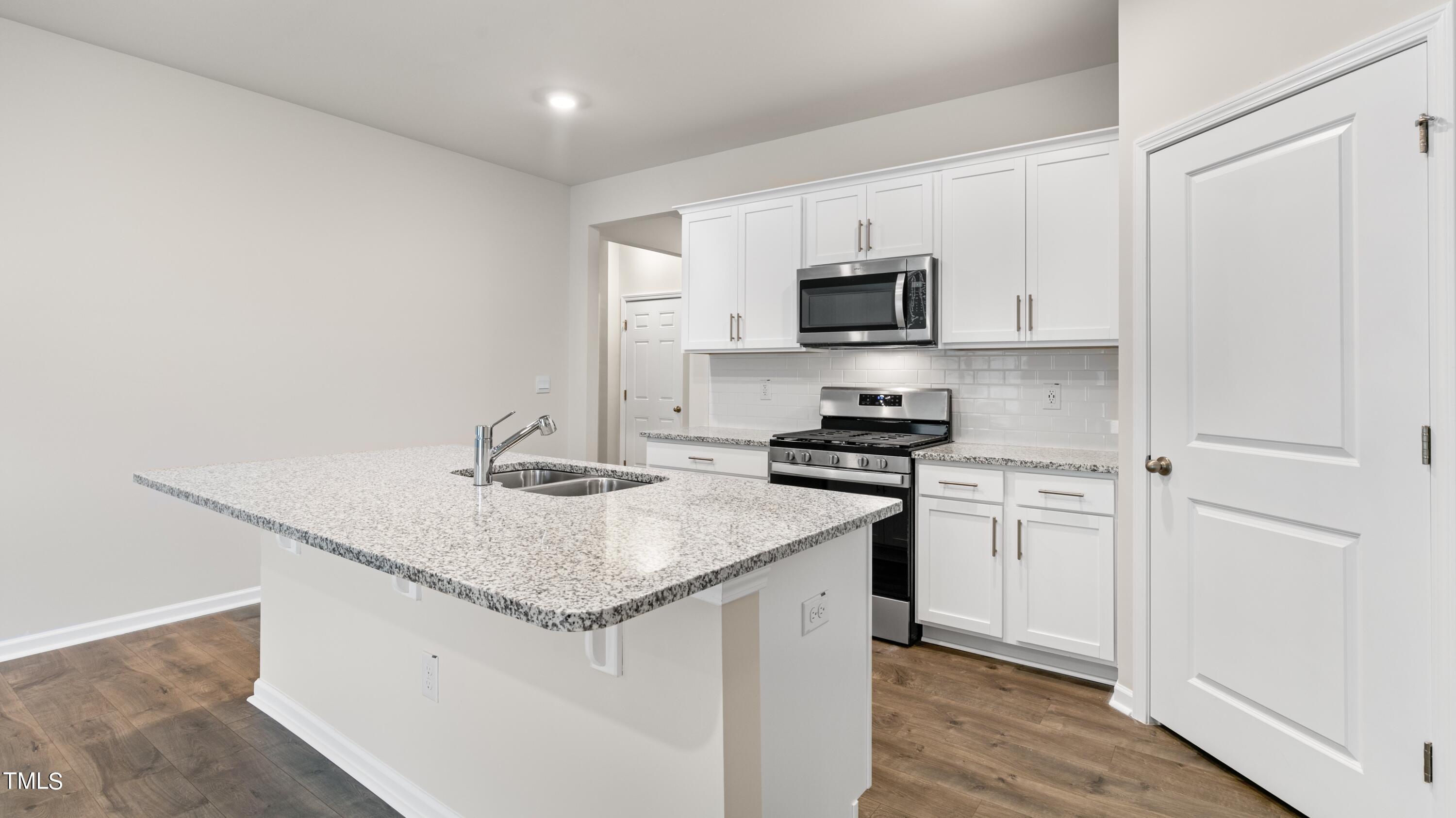 425 Ashley Run Property Photo 18