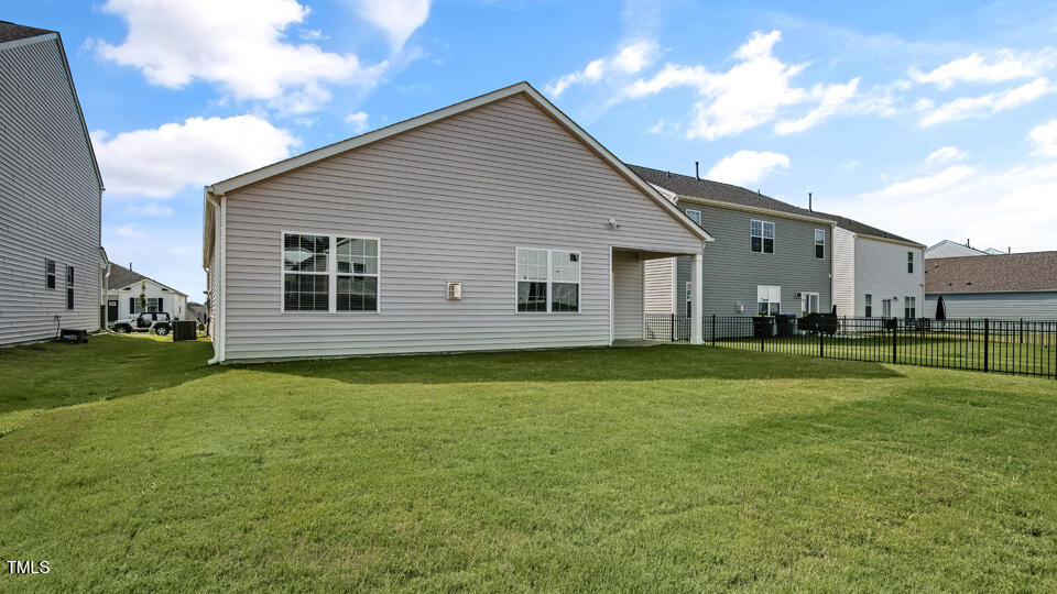 425 Ashley Run Property Photo 36