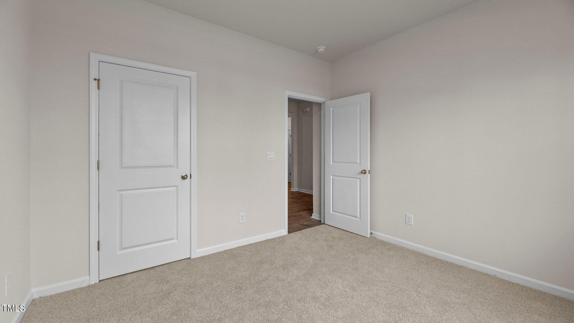 2508 Trevana Way Property Photo 6