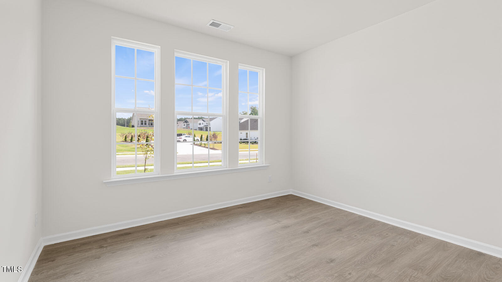 1688 Abberly Place Property Photo 2