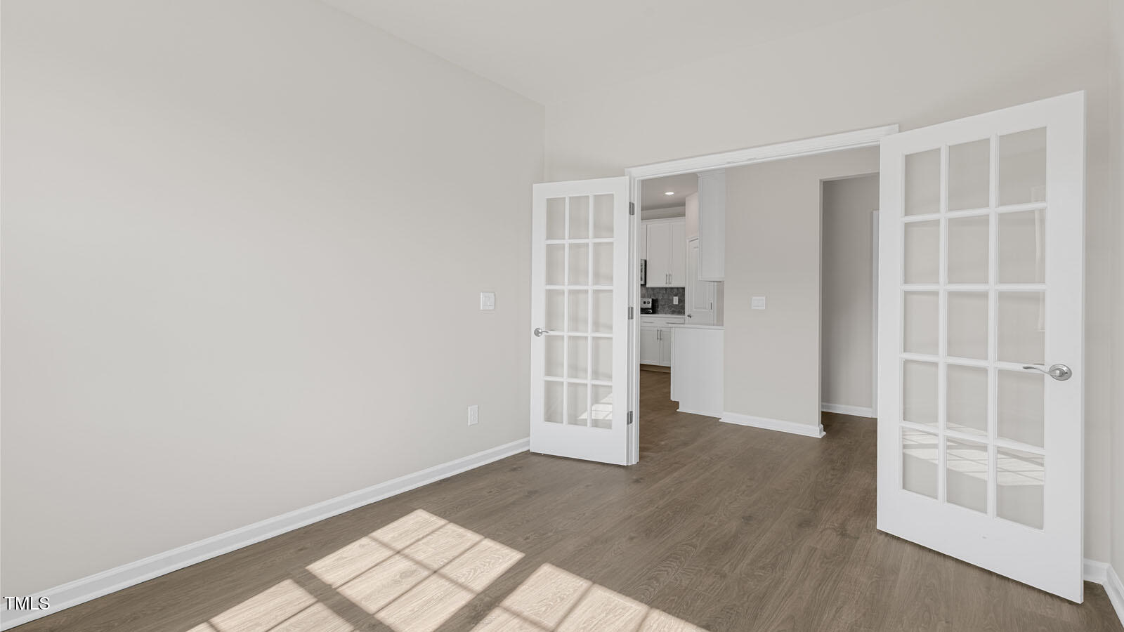 1688 Abberly Place Property Photo 7
