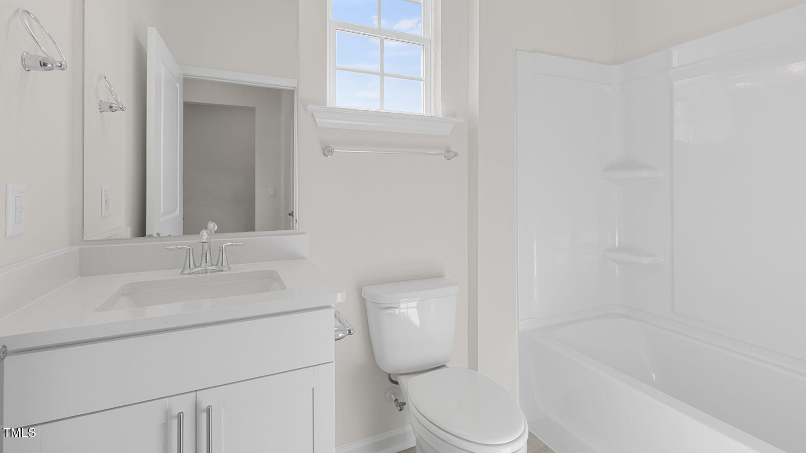 1688 Abberly Place Property Photo 8