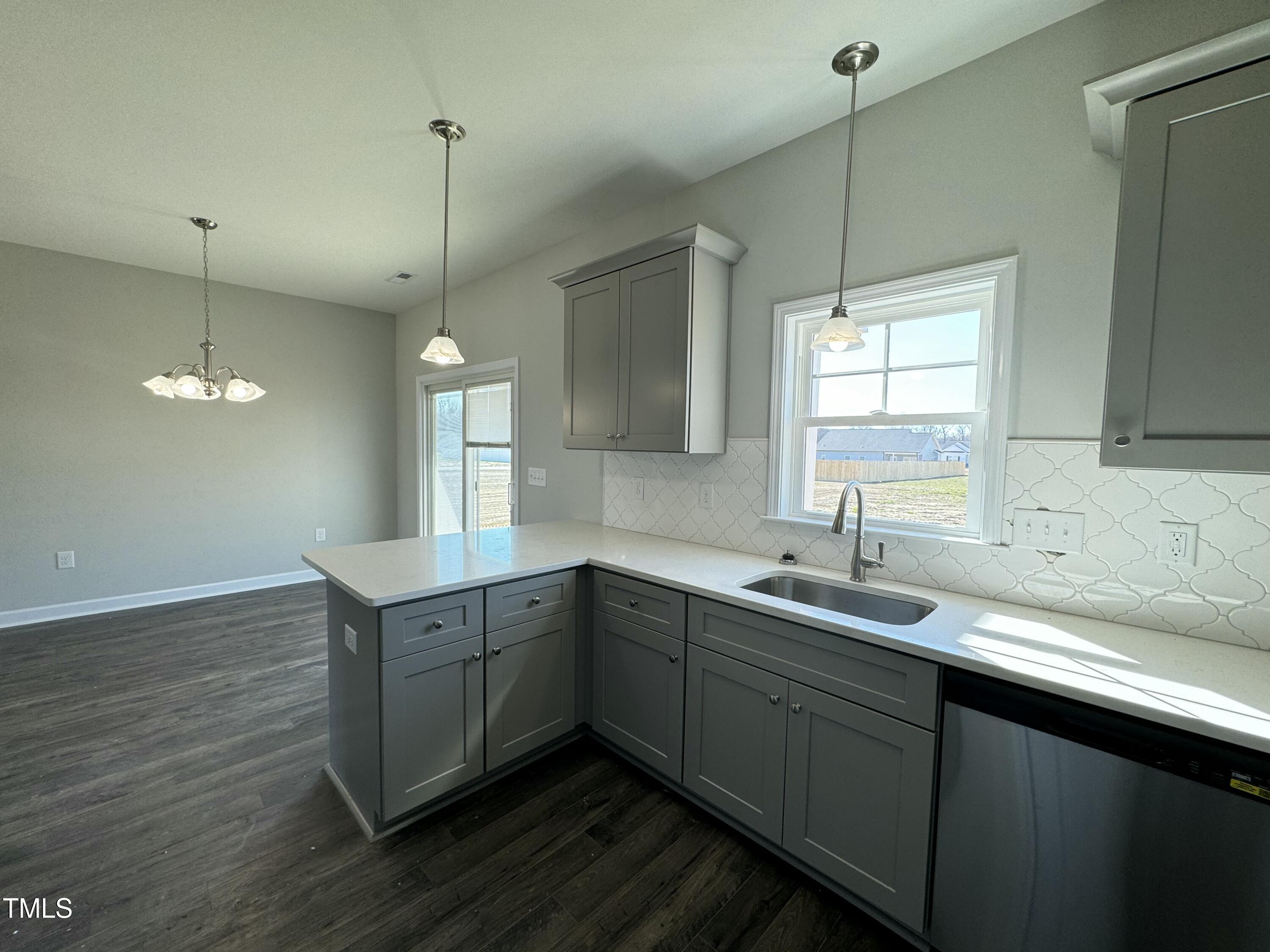 203 Dunbar Hill Drive Property Photo 6