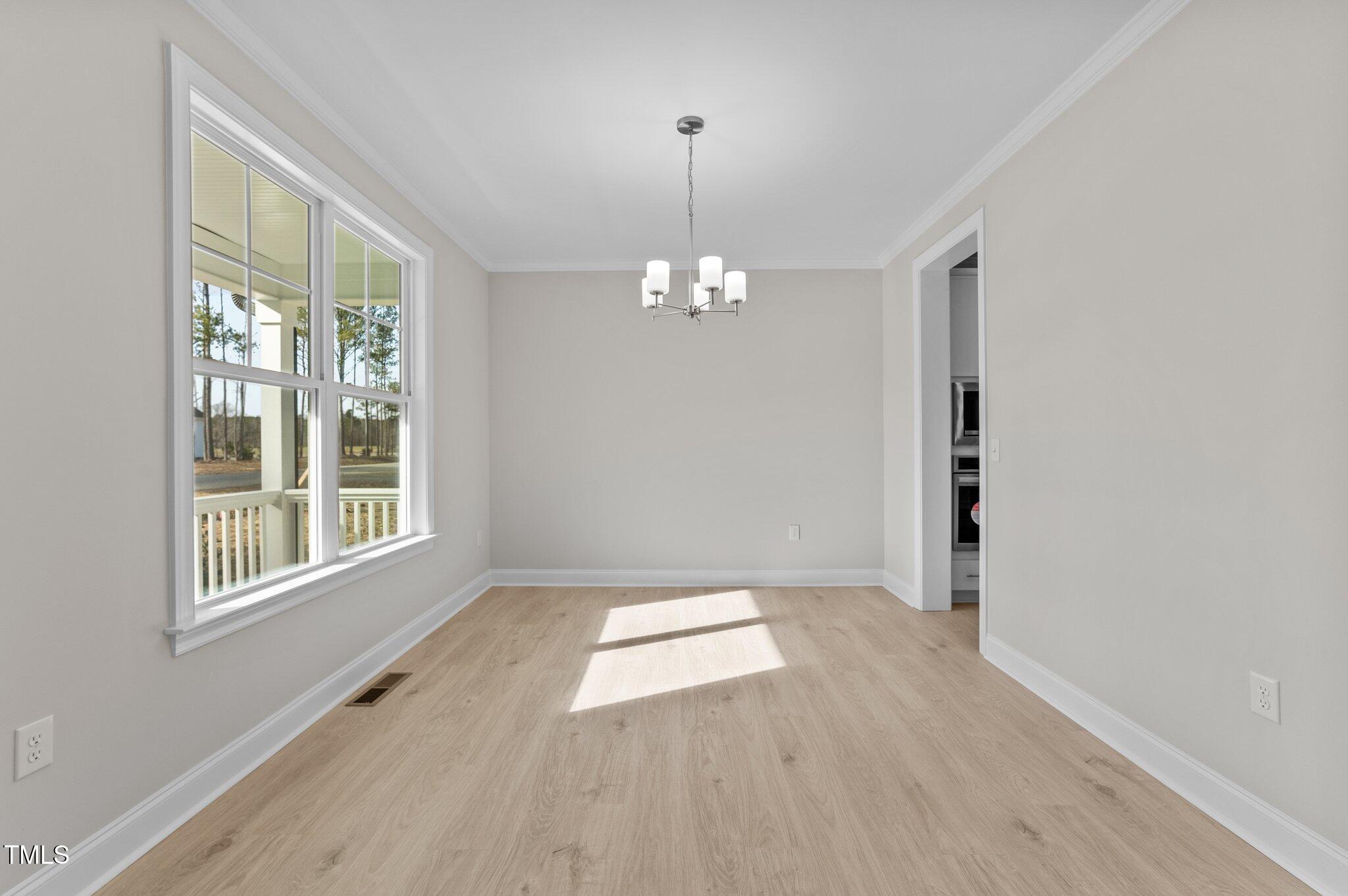 35 Arbor Drive Property Photo 8