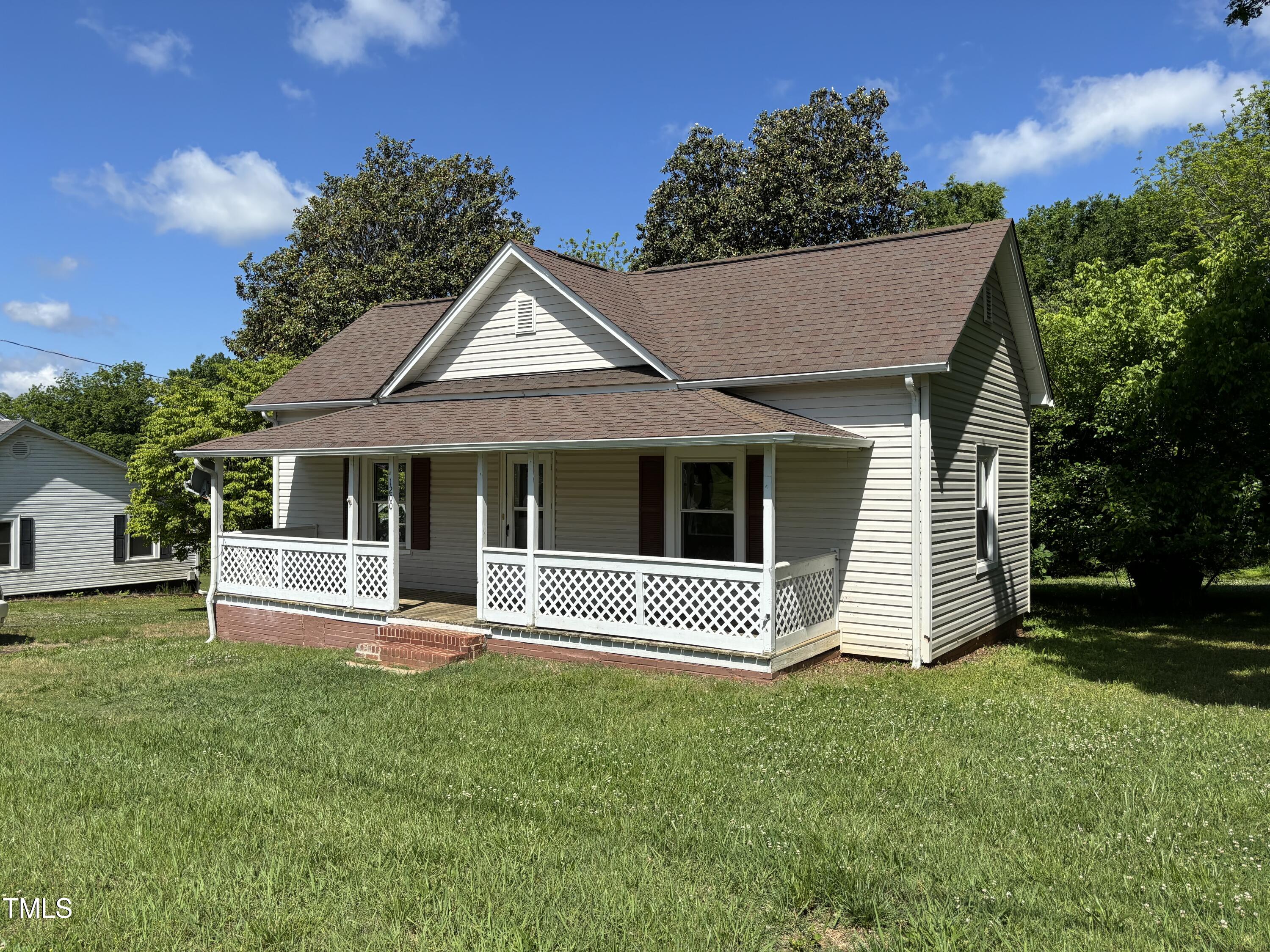 1200 Carolina Street Property Photo 1