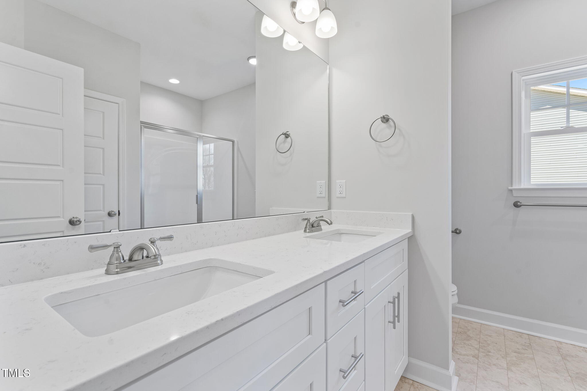 213 Creeks Edge Drive Property Photo 12