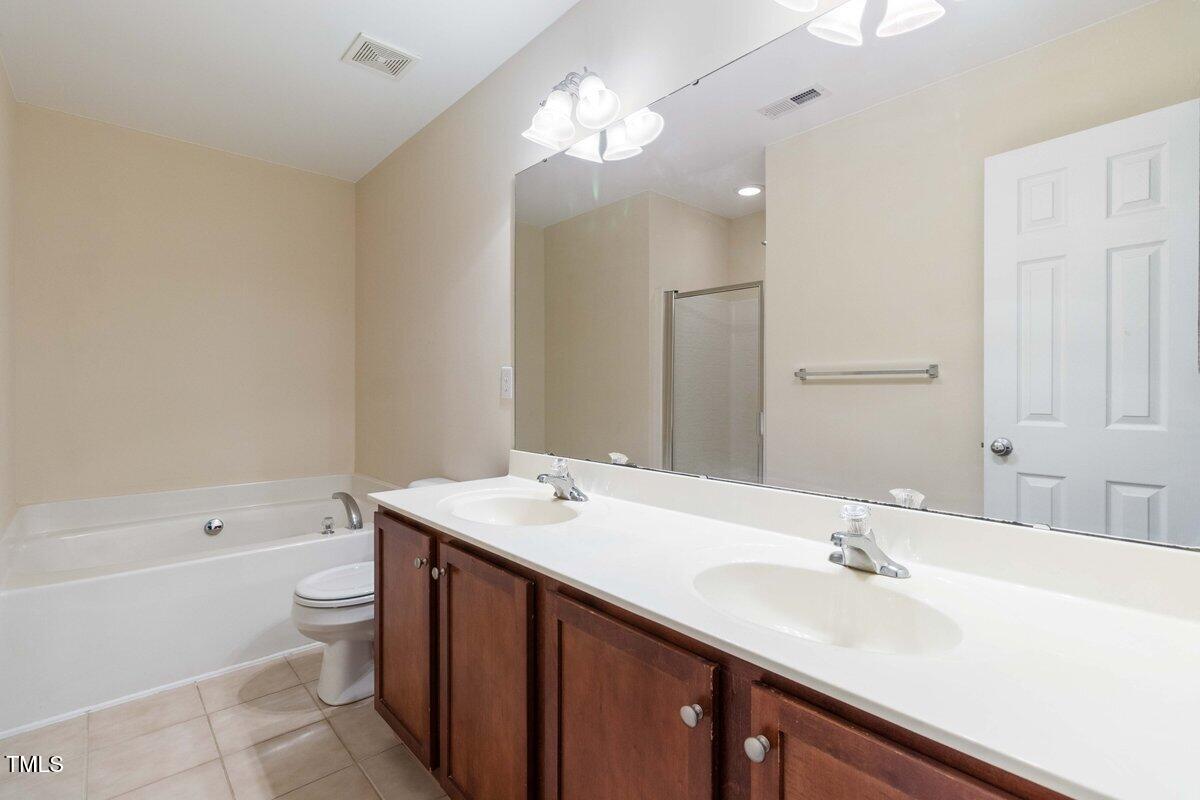 3226 Enchanting Way Property Photo 21