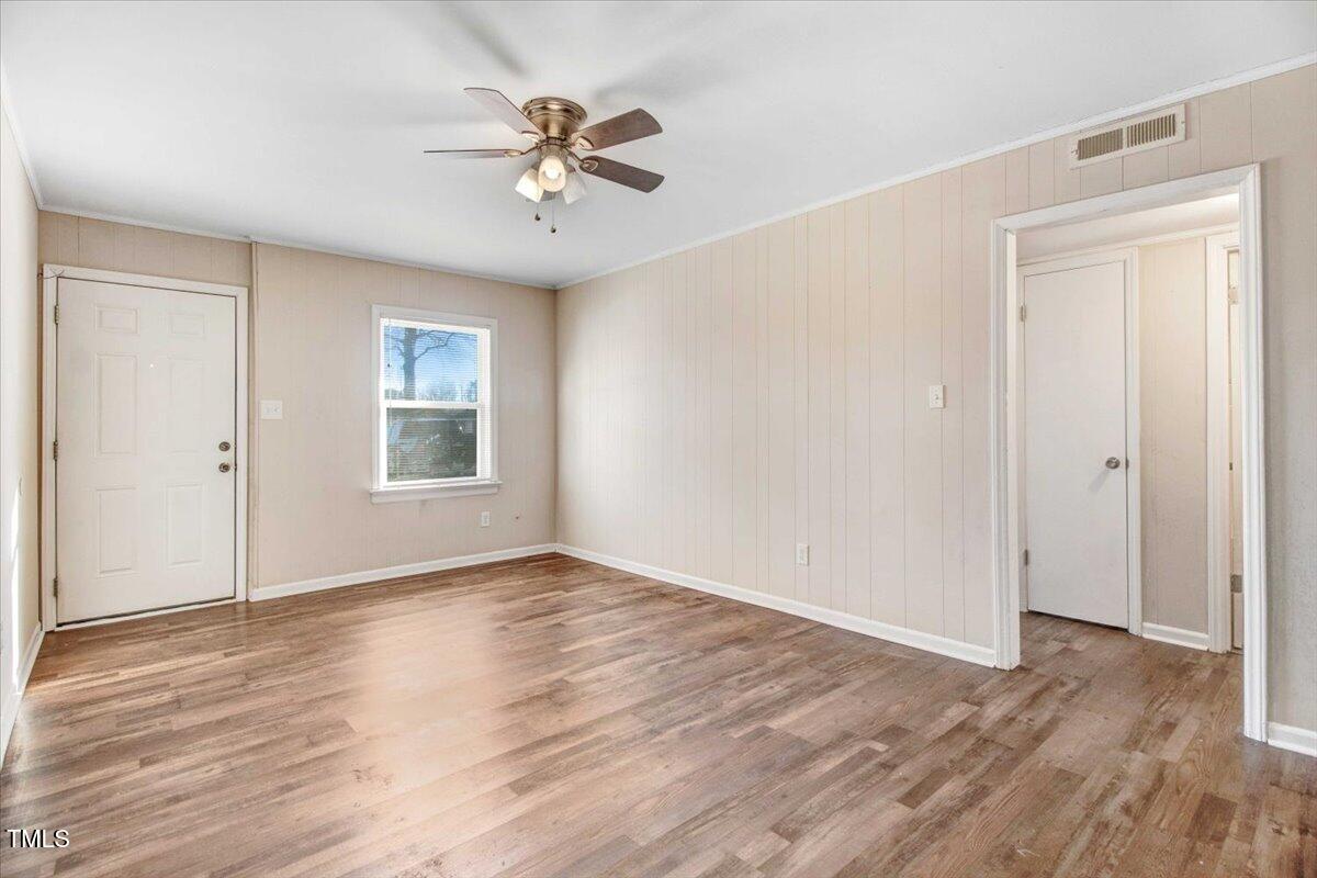 1601 Snowden Drive Se Property Photo 4