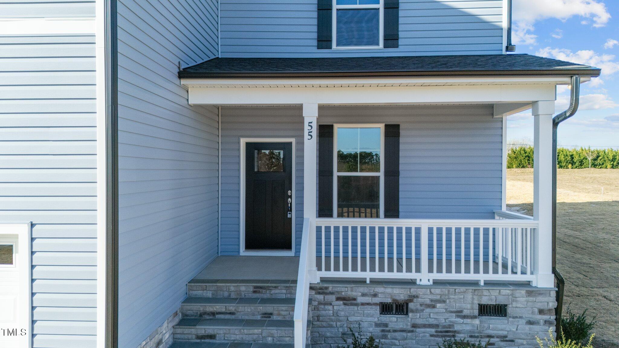 55 Diamond Creek Drive Property Photo 4