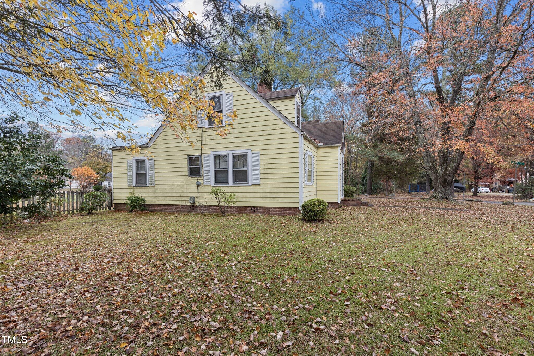 345 Henderson Street Property Photo 4