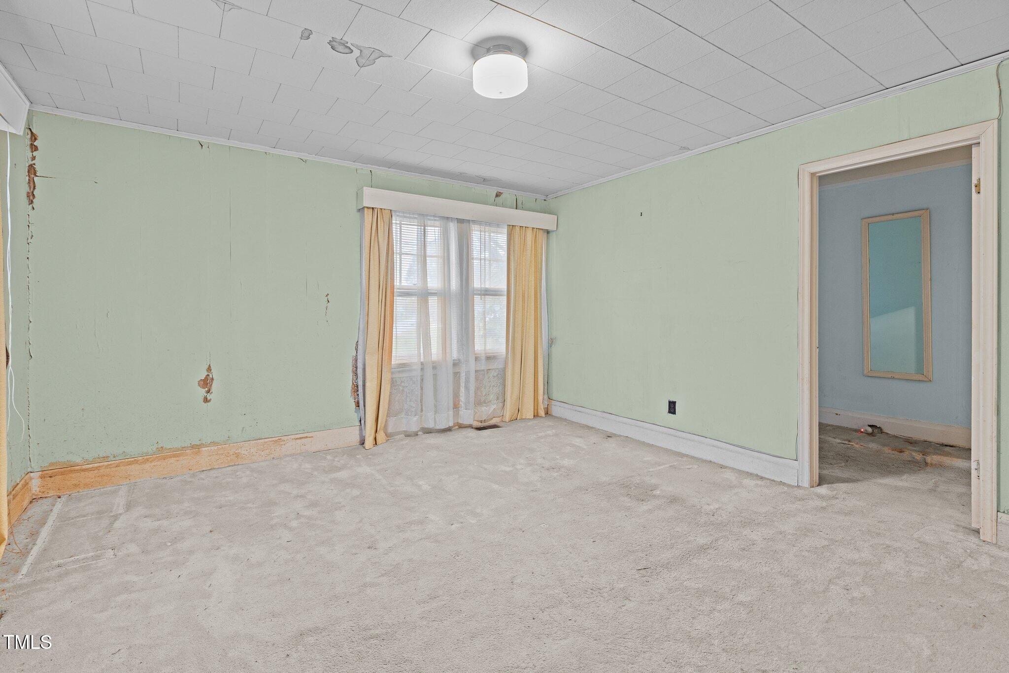 345 Henderson Street Property Photo 6