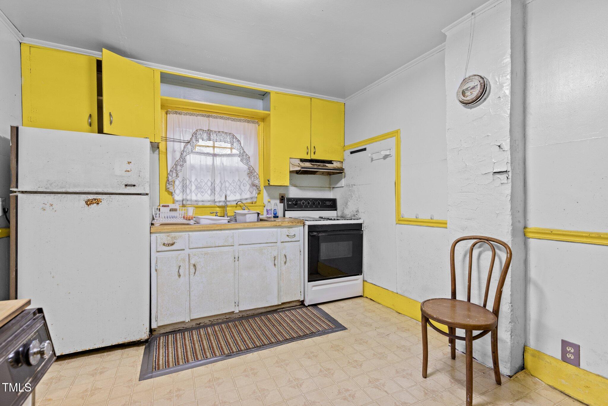 345 Henderson Street Property Photo 14