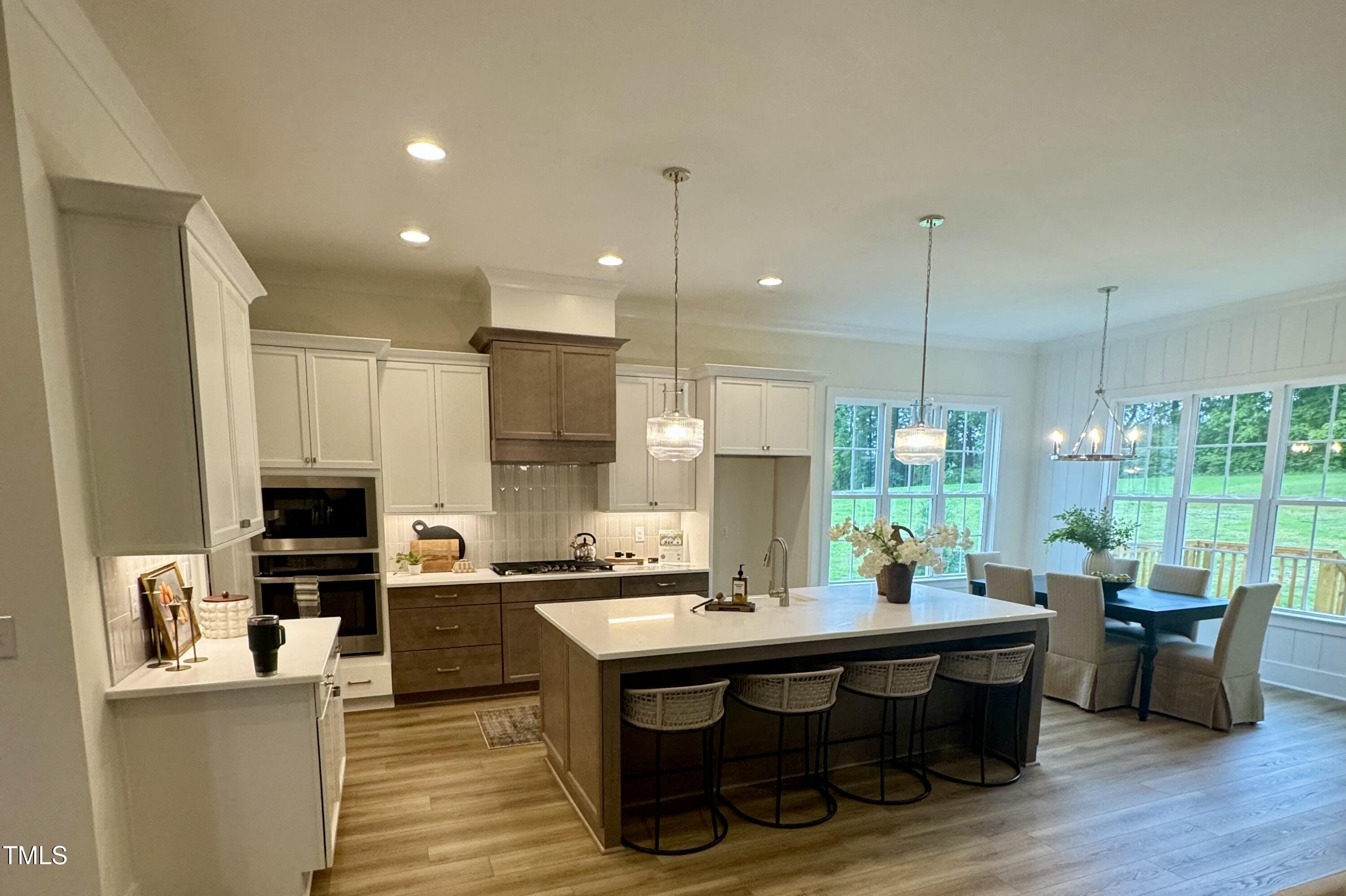 1233 Azalea Garden Circle Property Photo 9