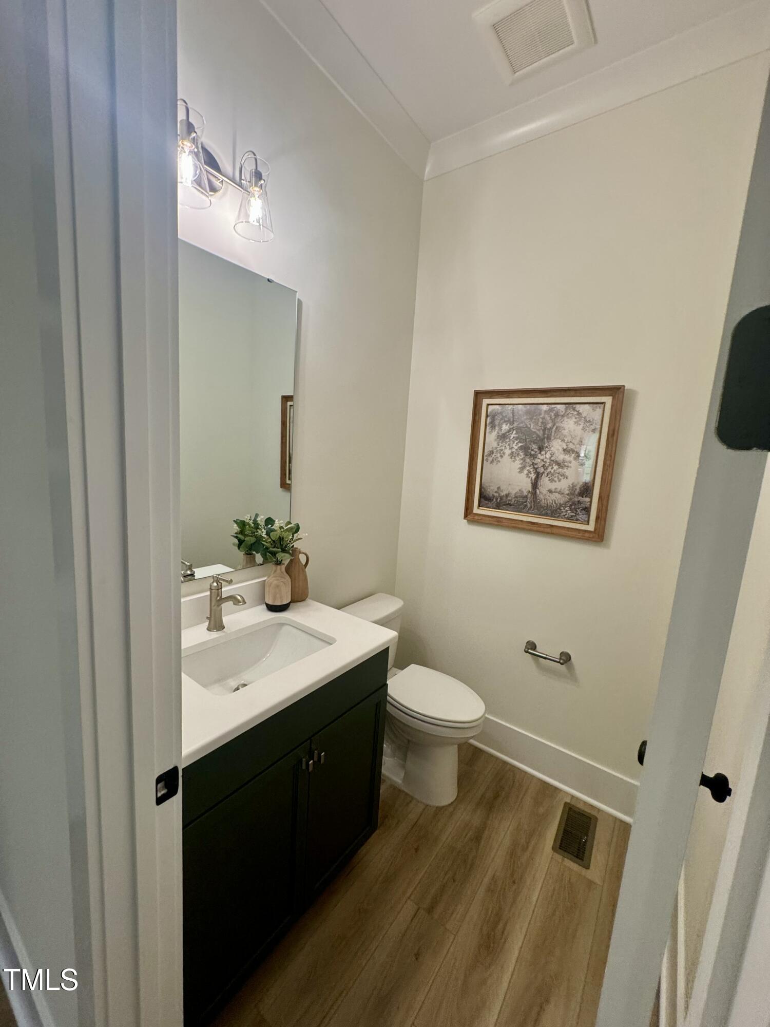 1233 Azalea Garden Circle Property Photo 13