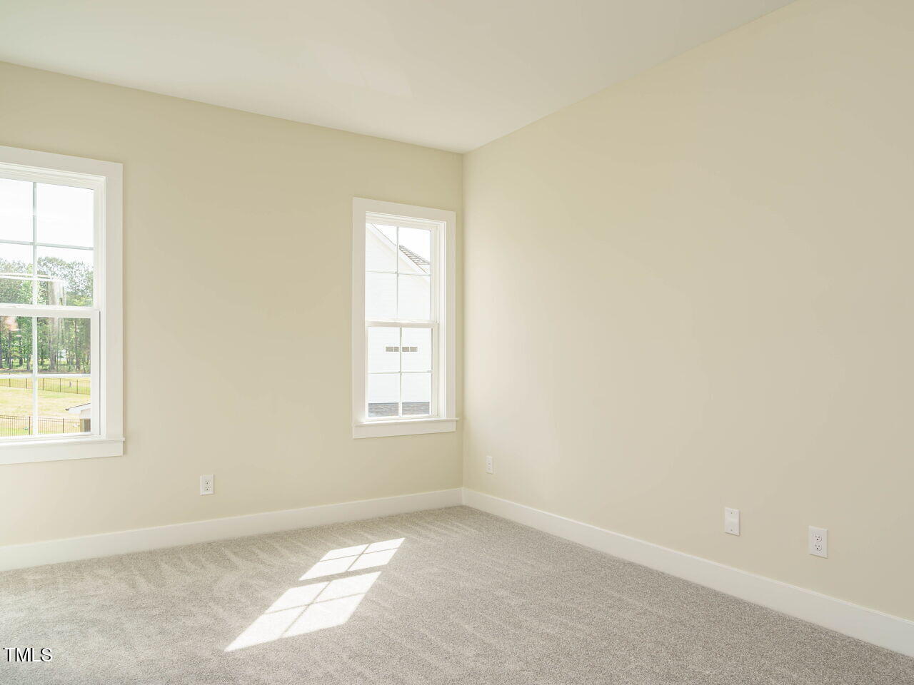 1233 Azalea Garden Circle Property Photo 33