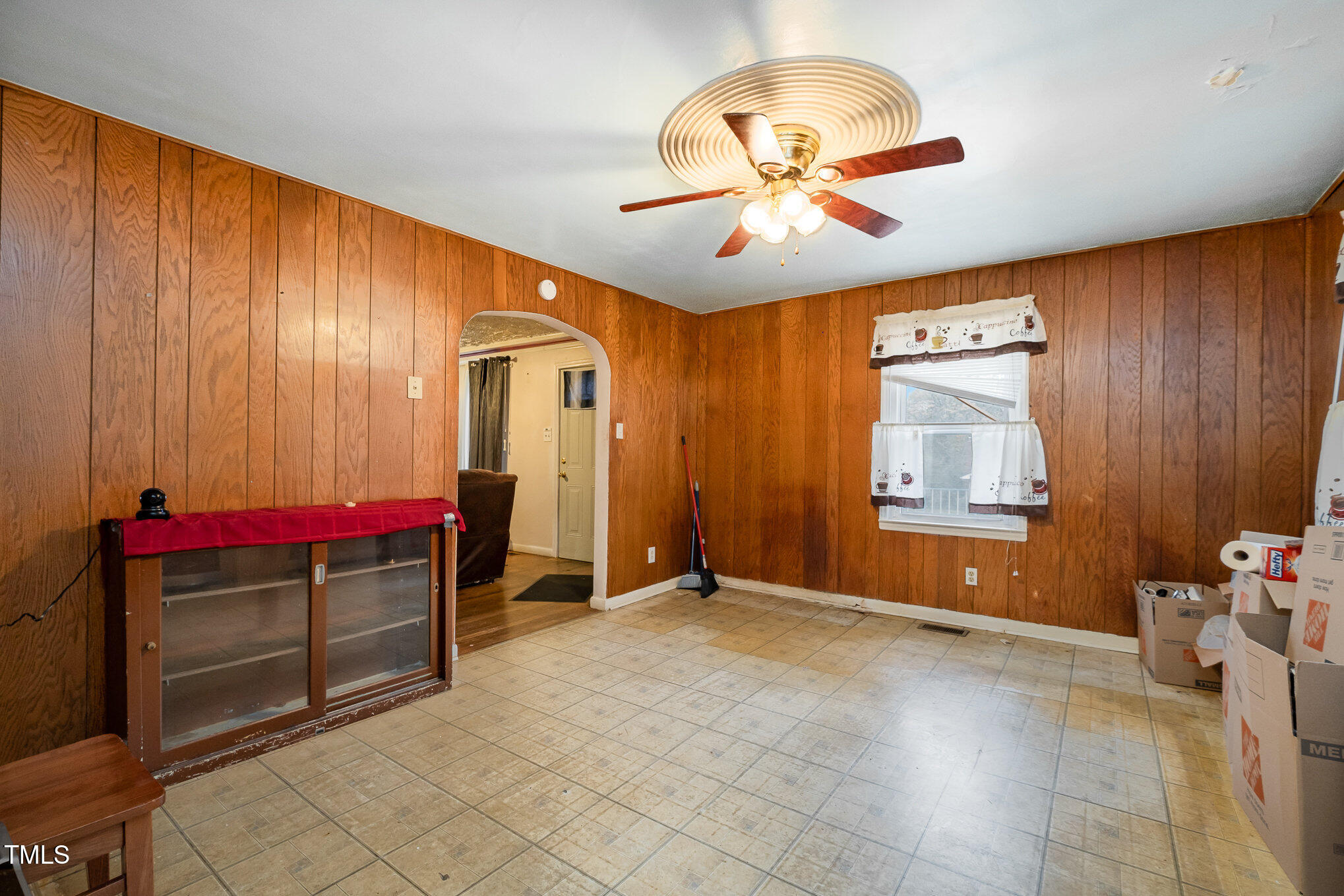 511 Elmira Avenue Property Photo 5