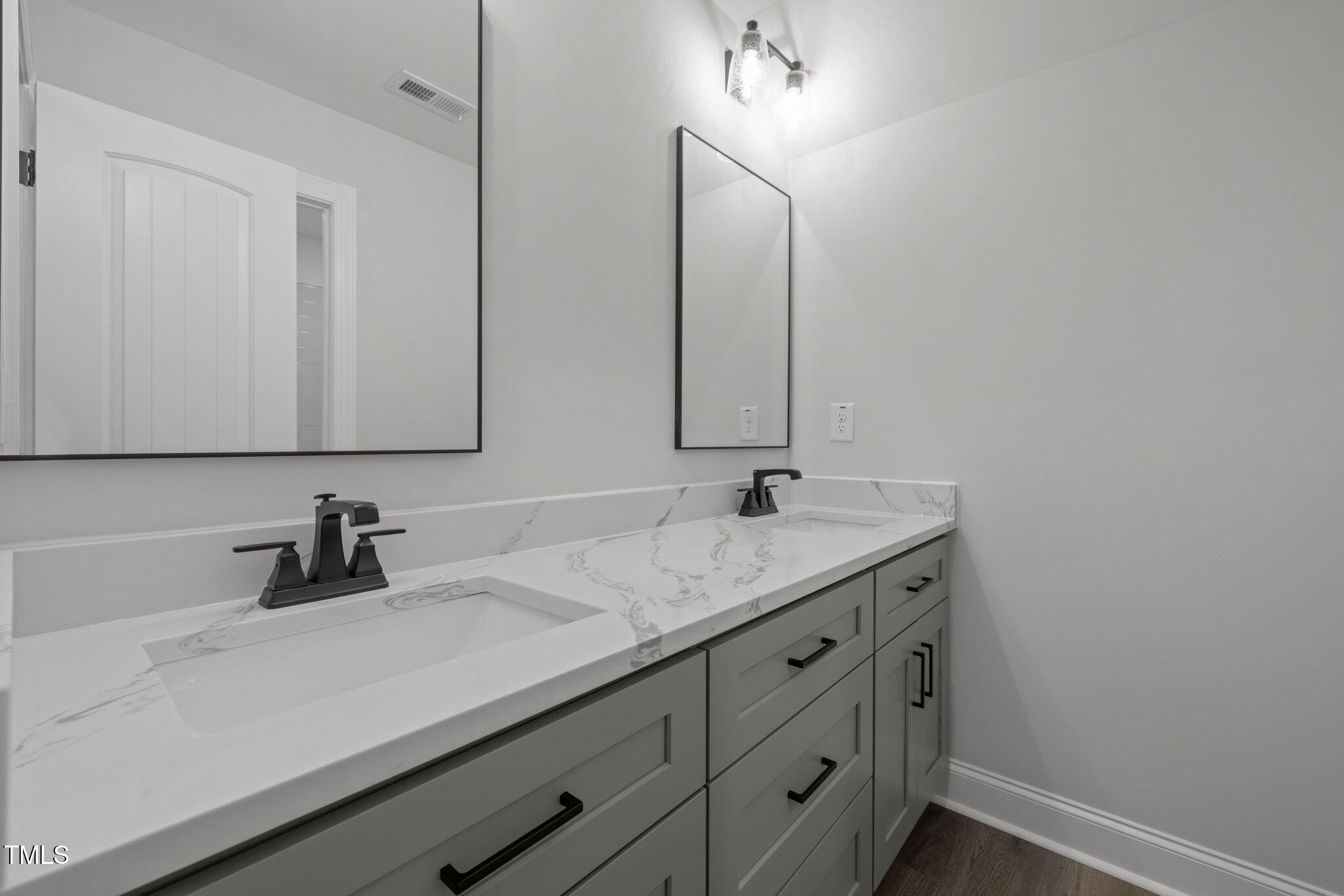 184 Dereham Lane Property Photo 37