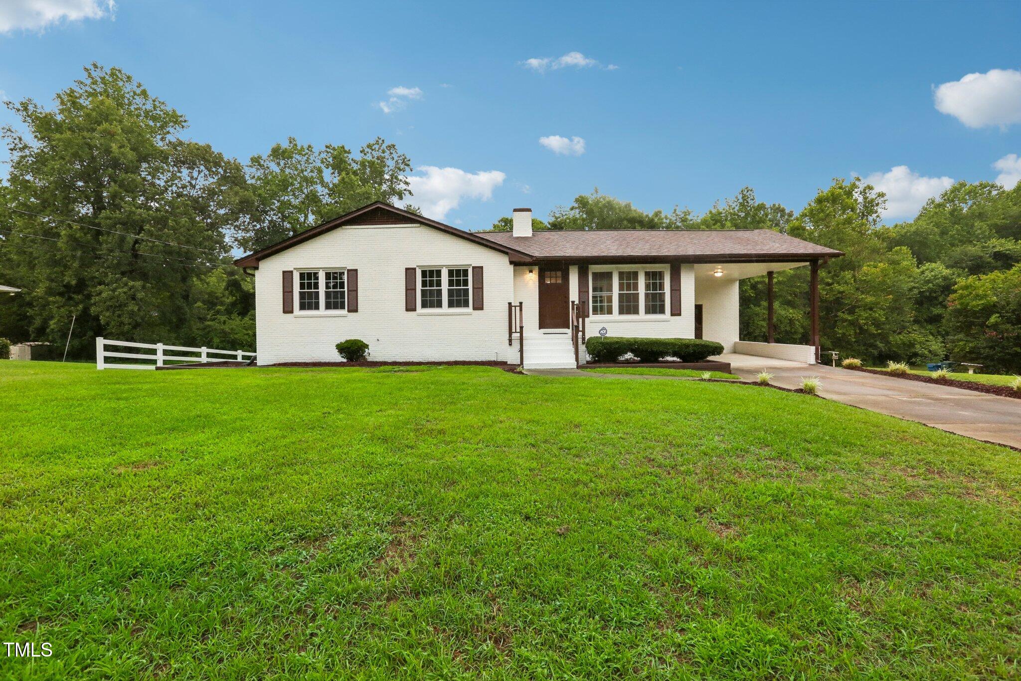 2112 Eastwood Drive Property Photo