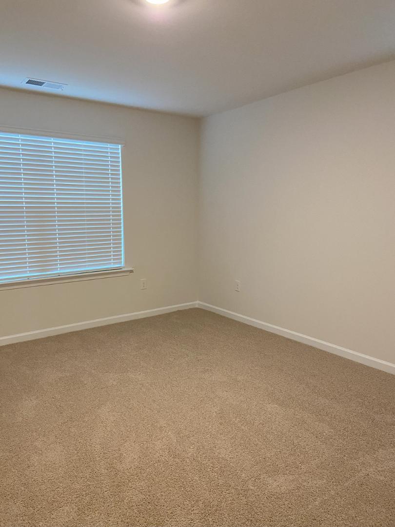 405 Ashley Run Property Photo 32
