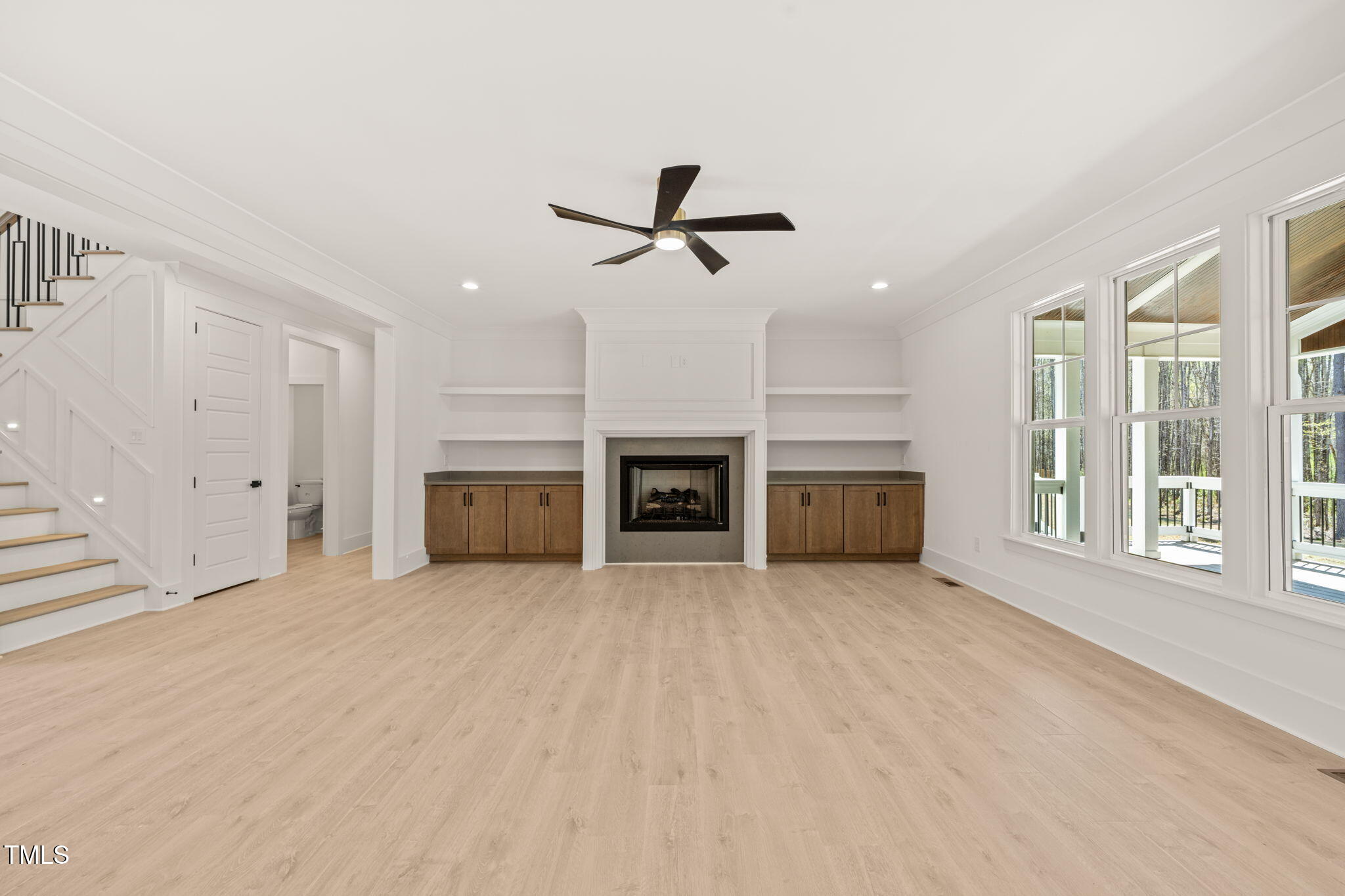 617 Darian Woods Drive Property Photo 1