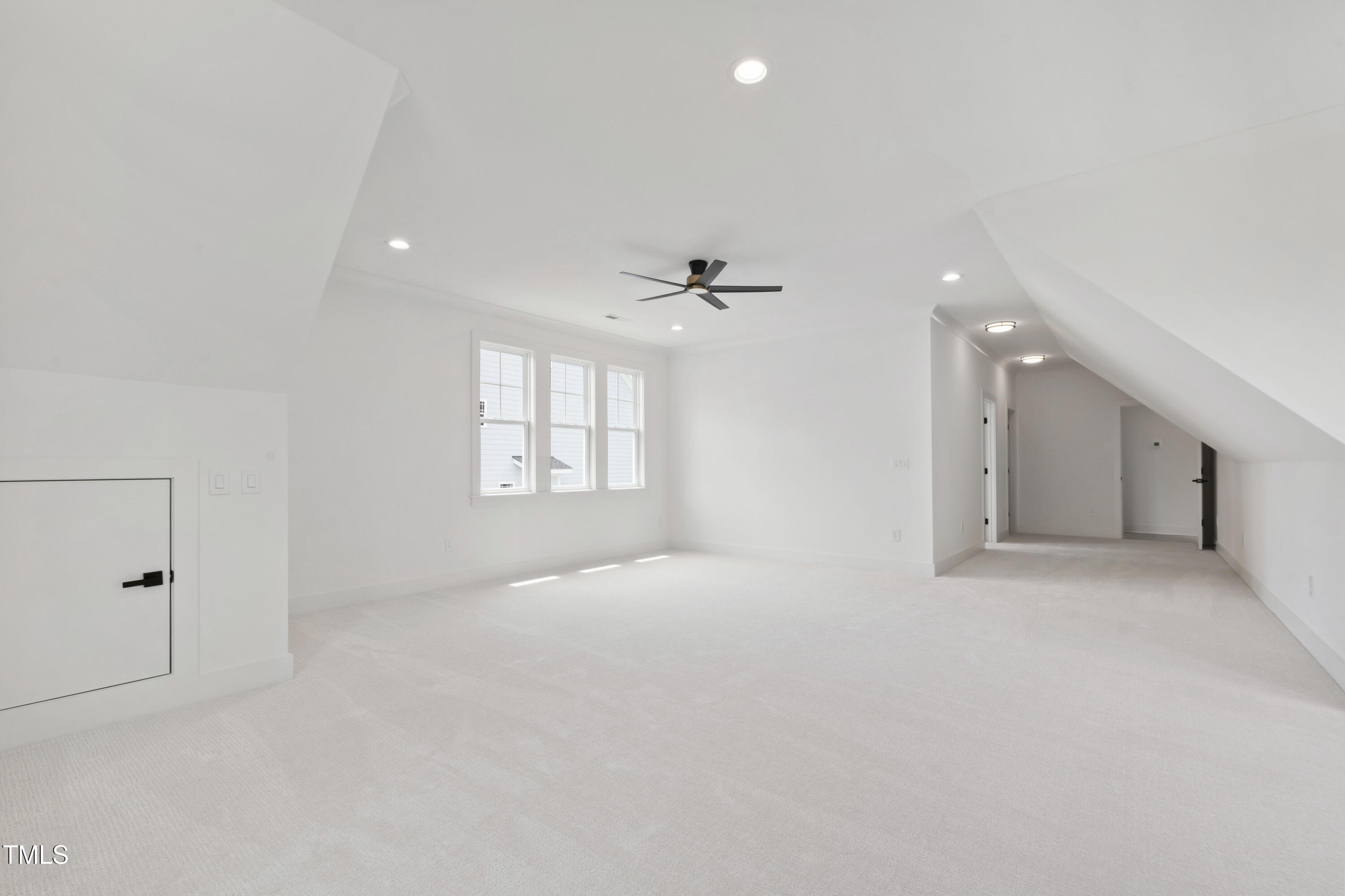617 Darian Woods Drive Property Photo 41