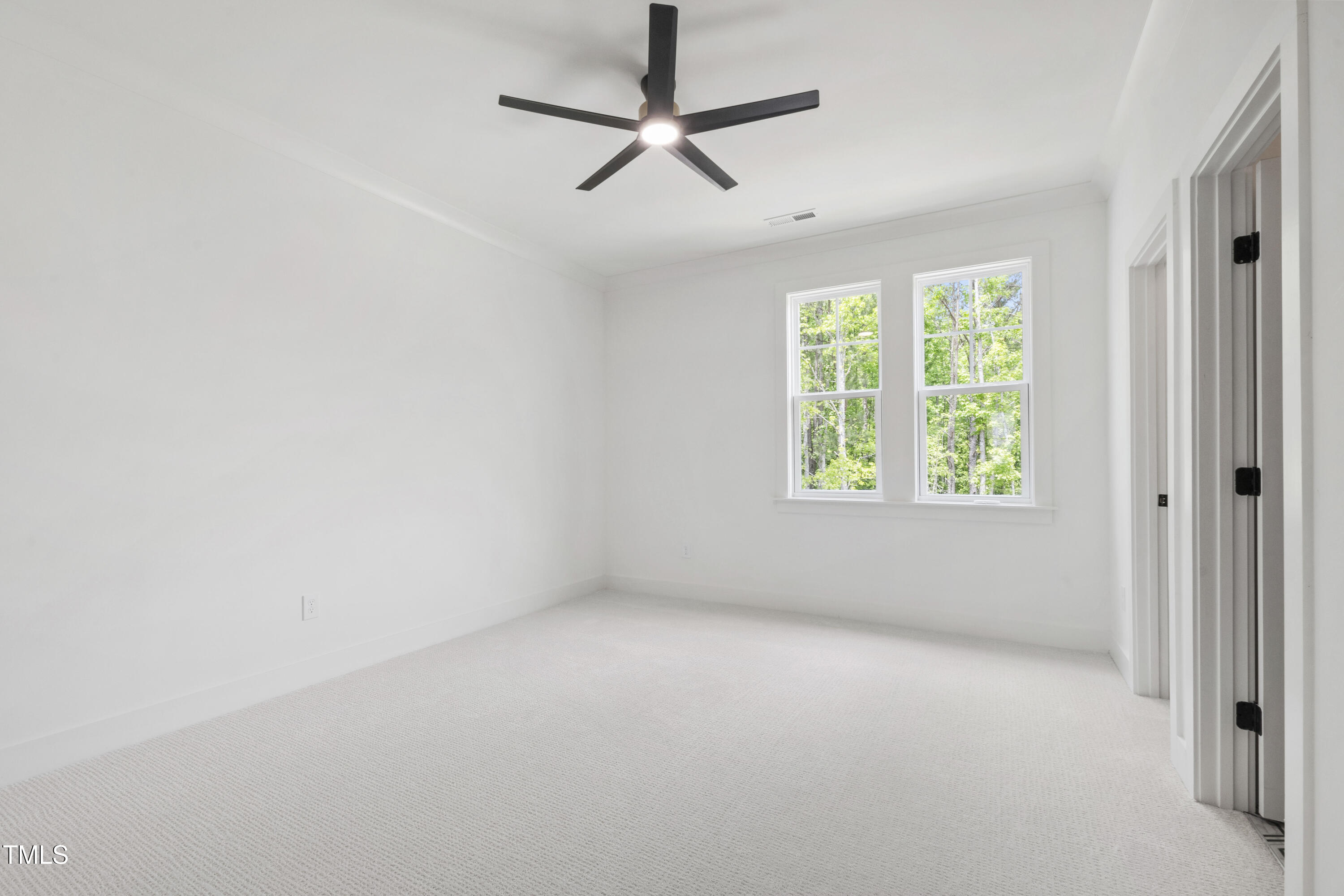 617 Darian Woods Drive Property Photo 54