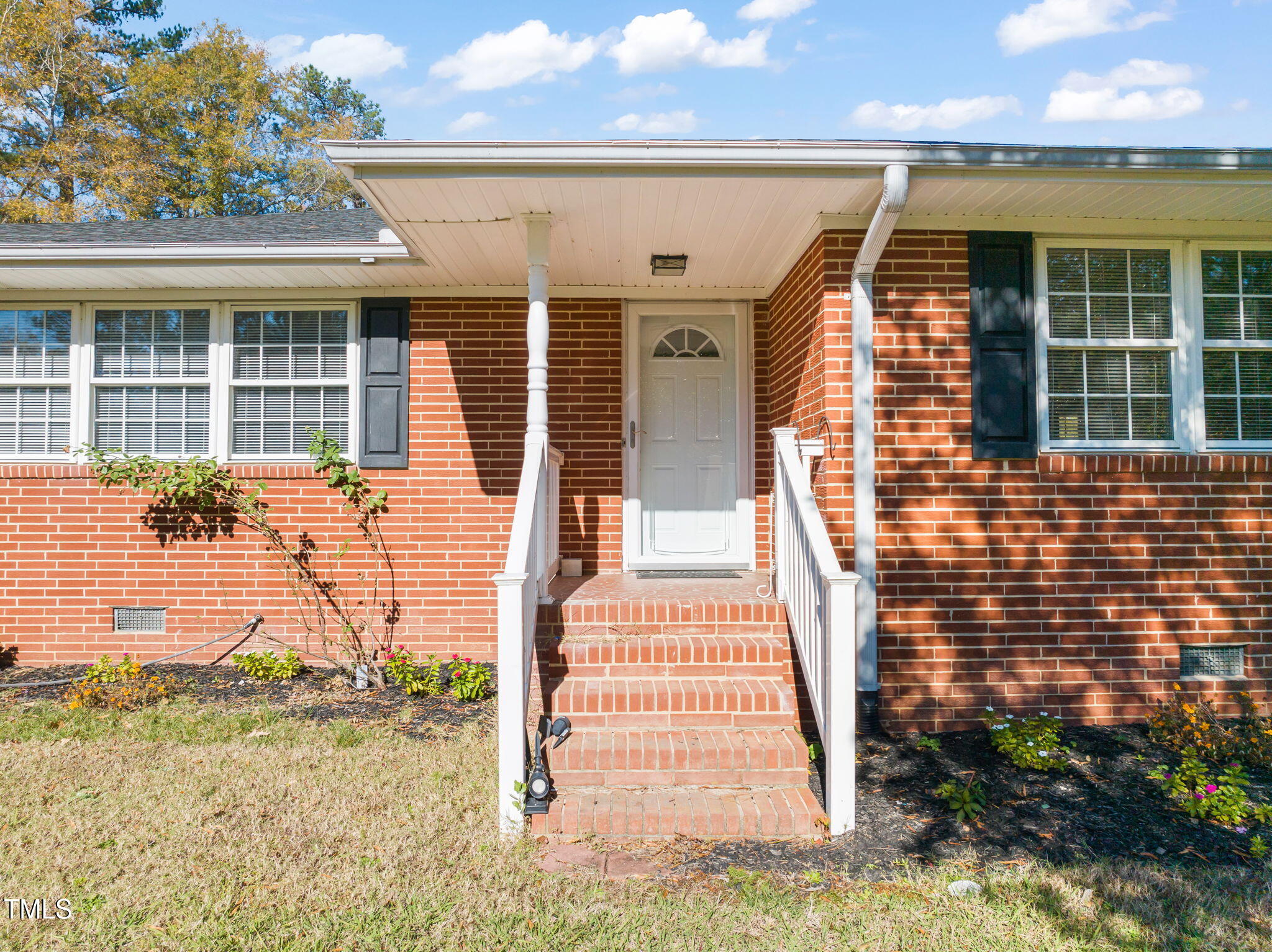 5813 Cheek Road Property Photo 1