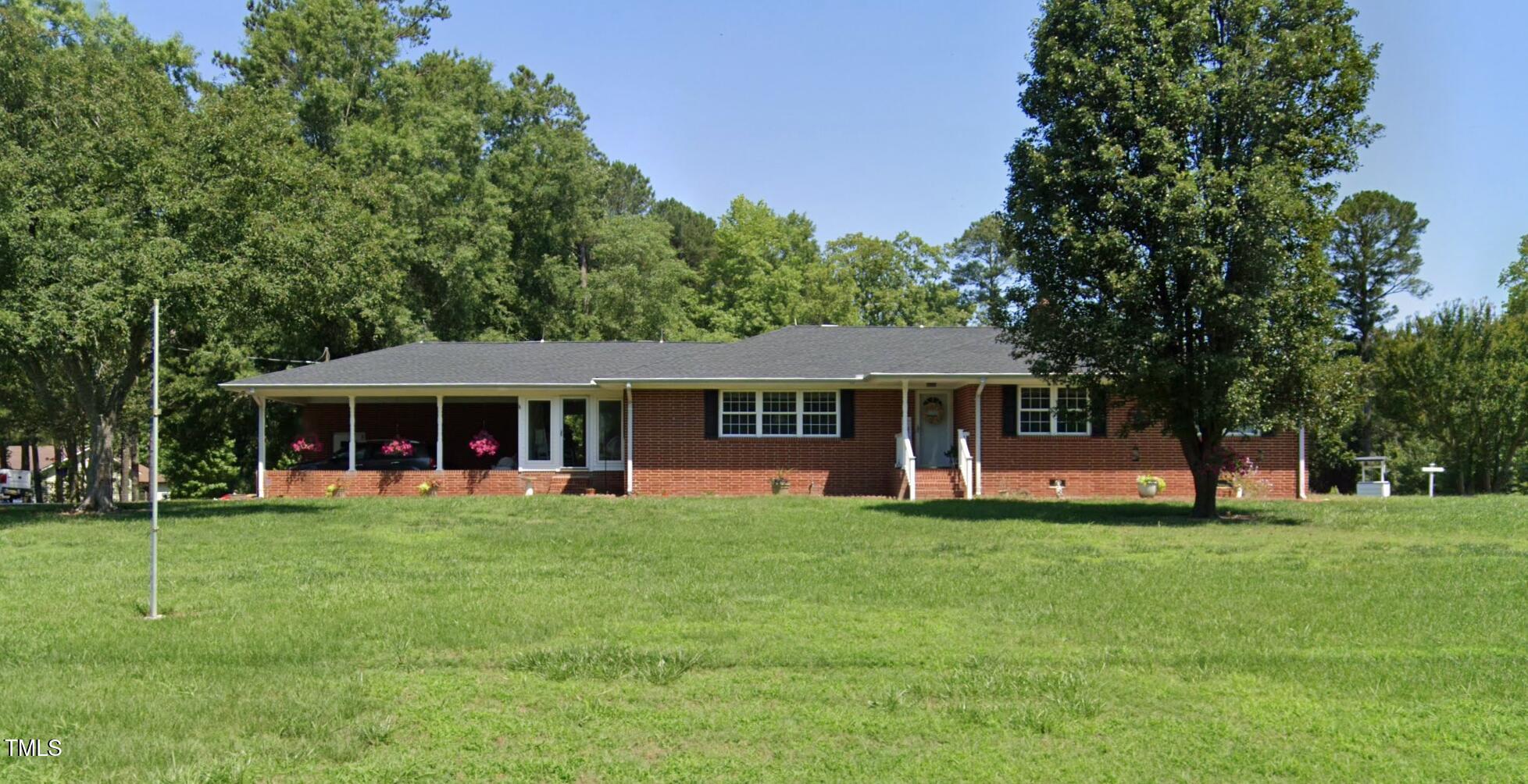 5813 Cheek Road Property Photo 2
