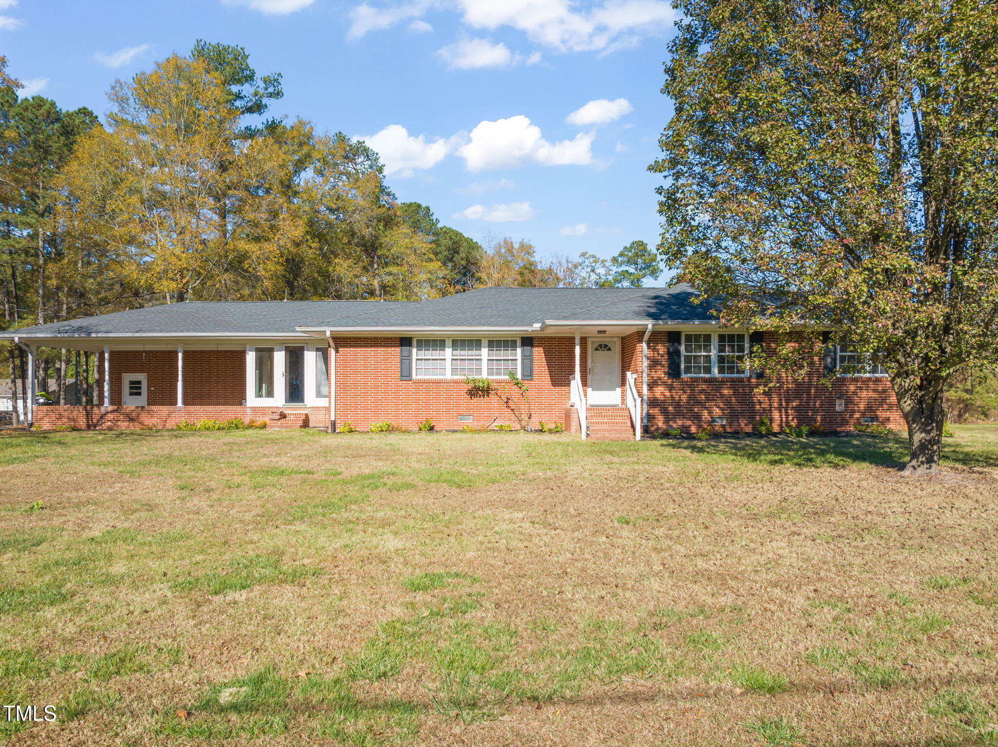 5813 Cheek Road Property Photo 5