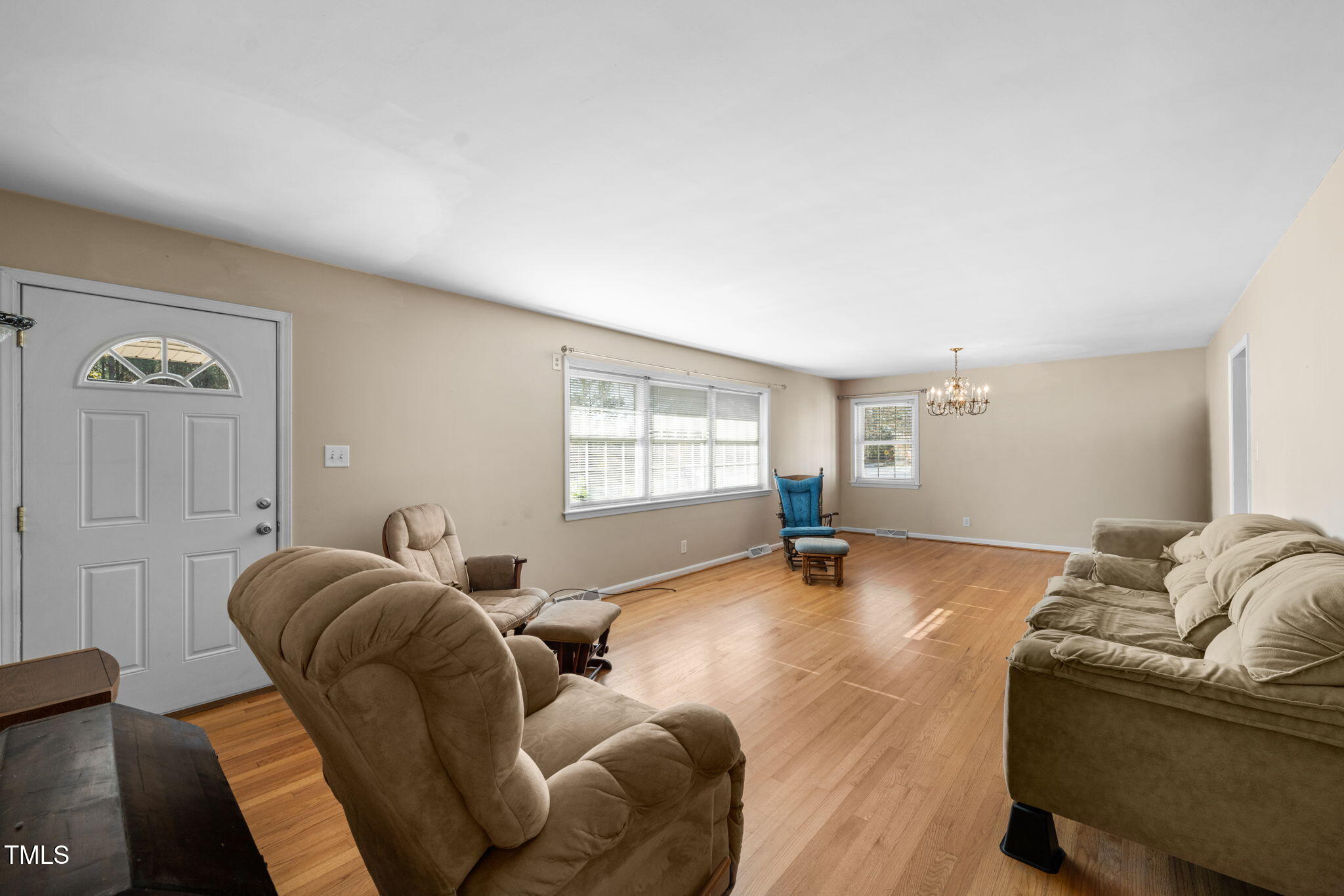 5813 Cheek Road Property Photo 6