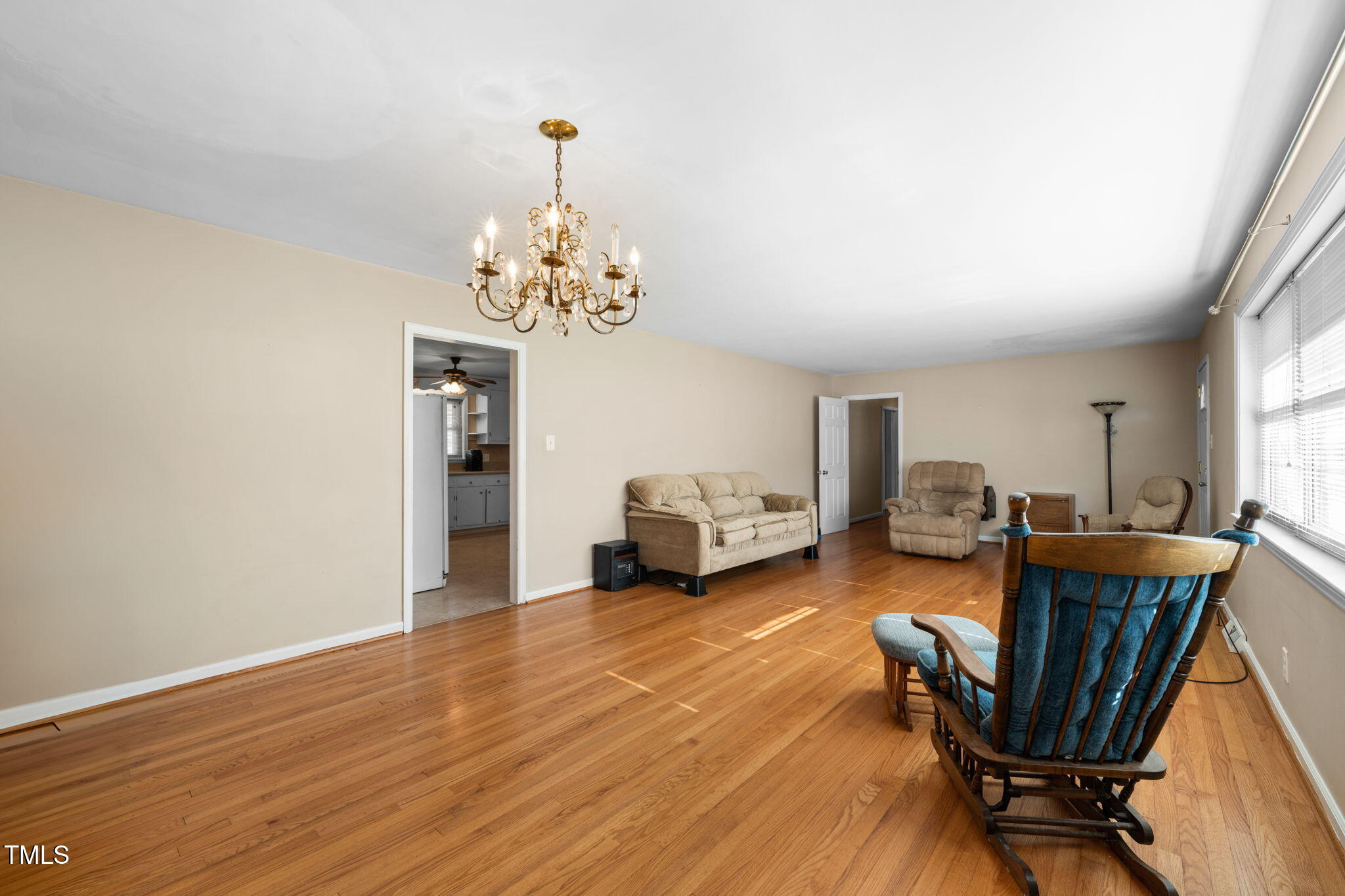 5813 Cheek Road Property Photo 7