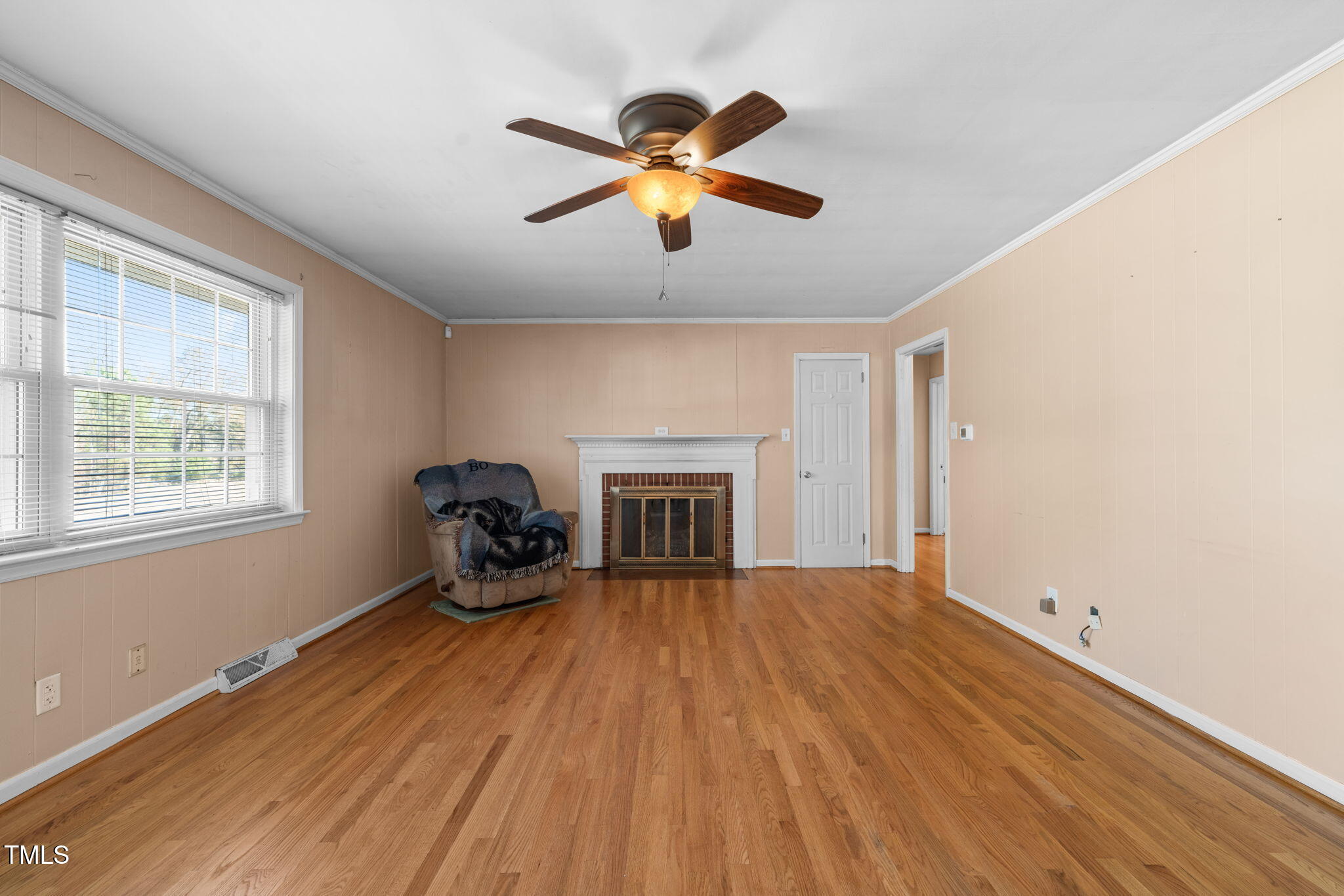 5813 Cheek Road Property Photo 12
