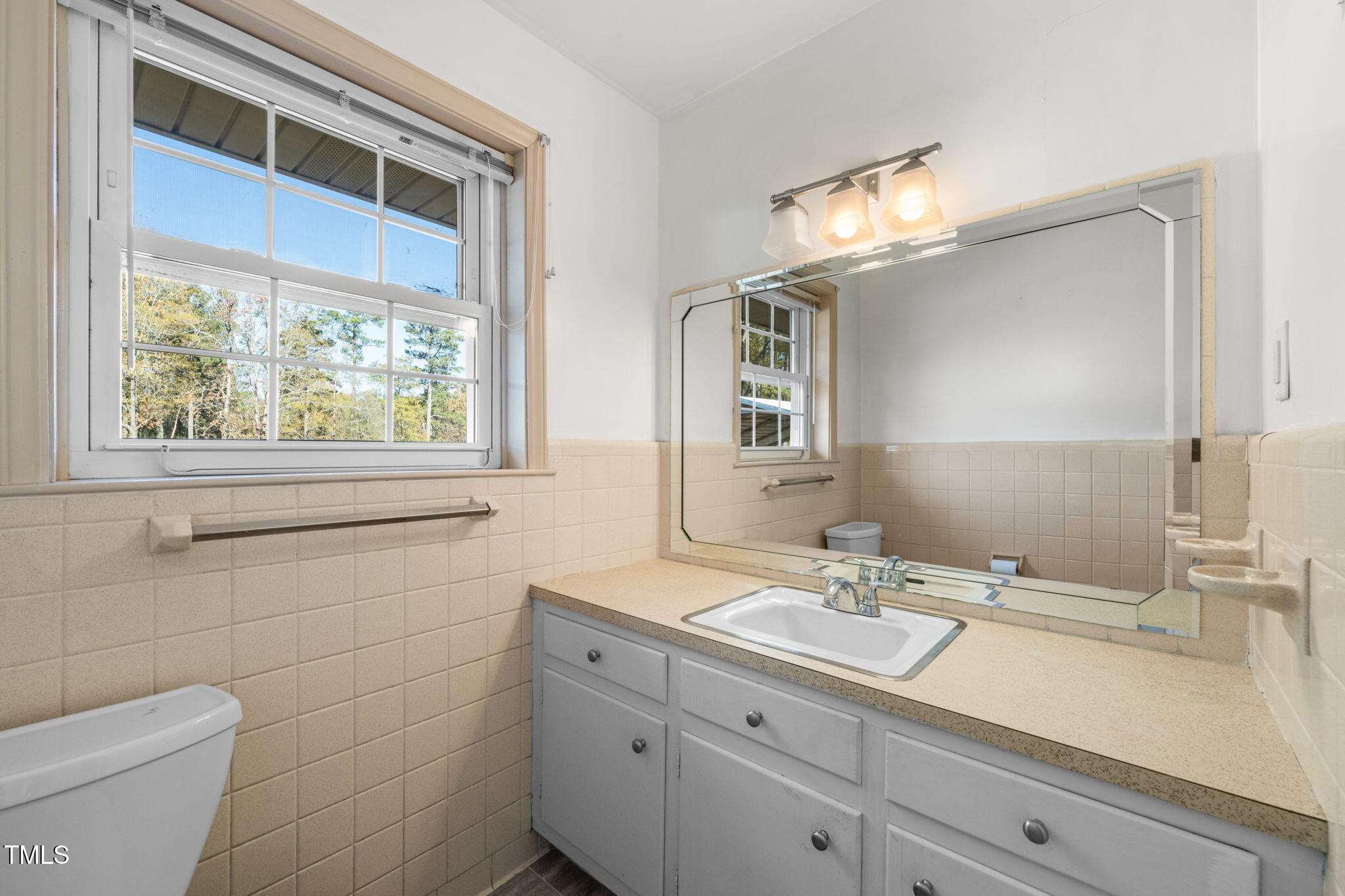 5813 Cheek Road Property Photo 21