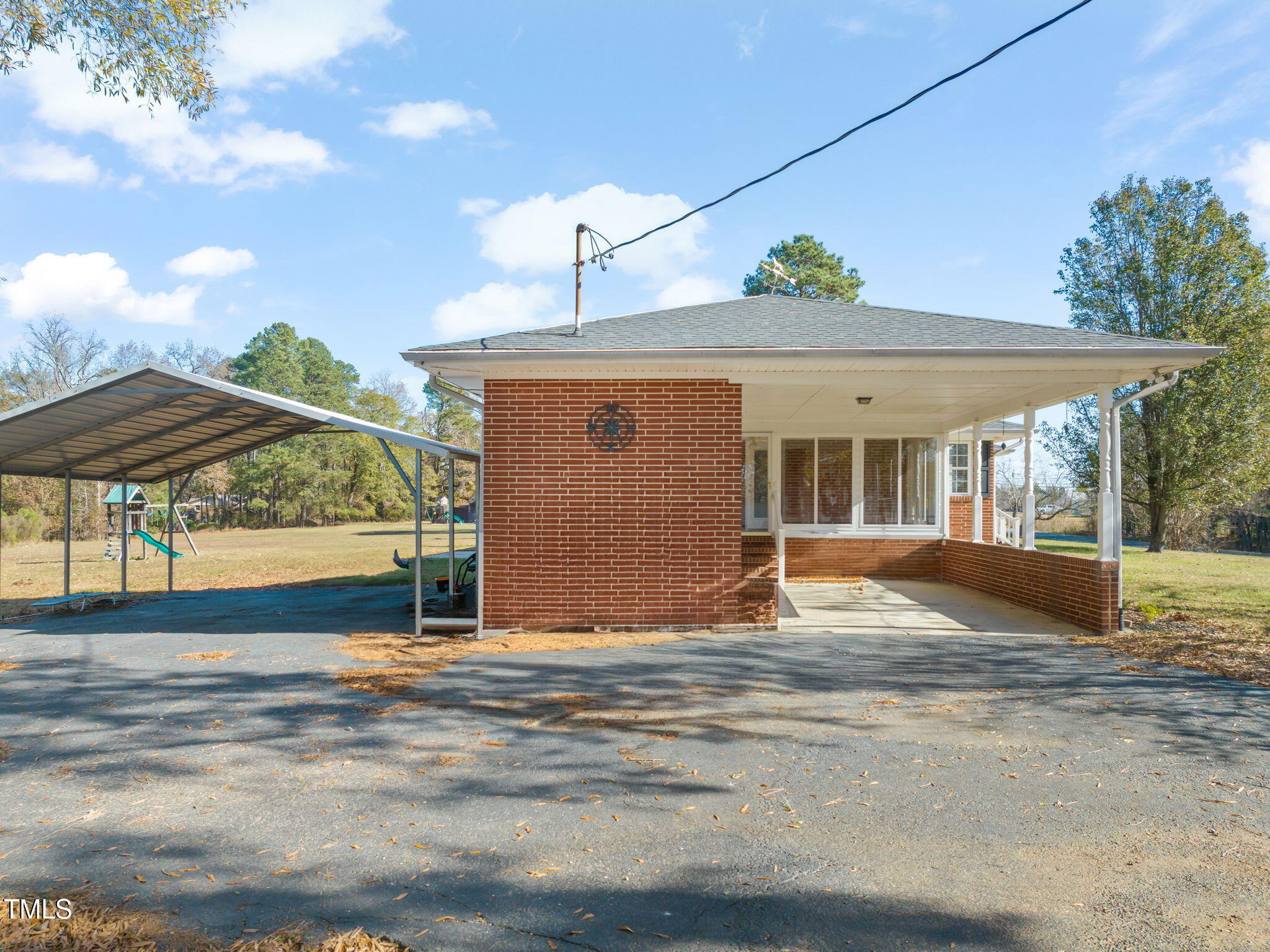 5813 Cheek Road Property Photo 25