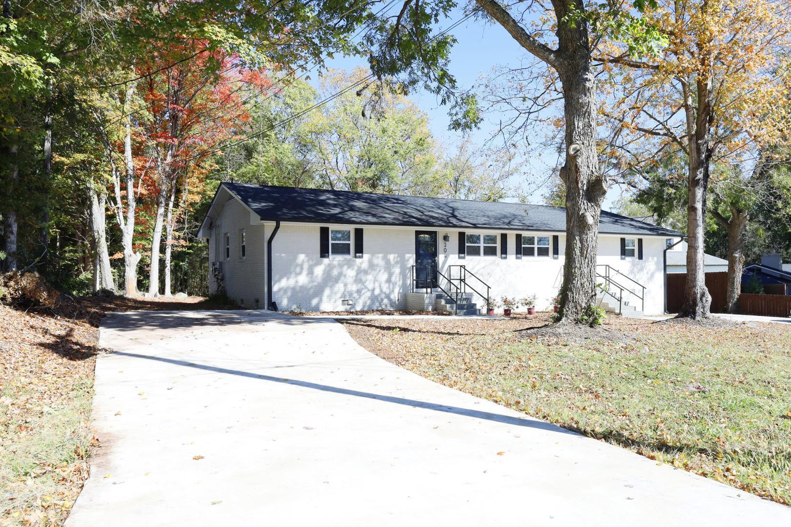 204 W Corbin Street Property Photo 1