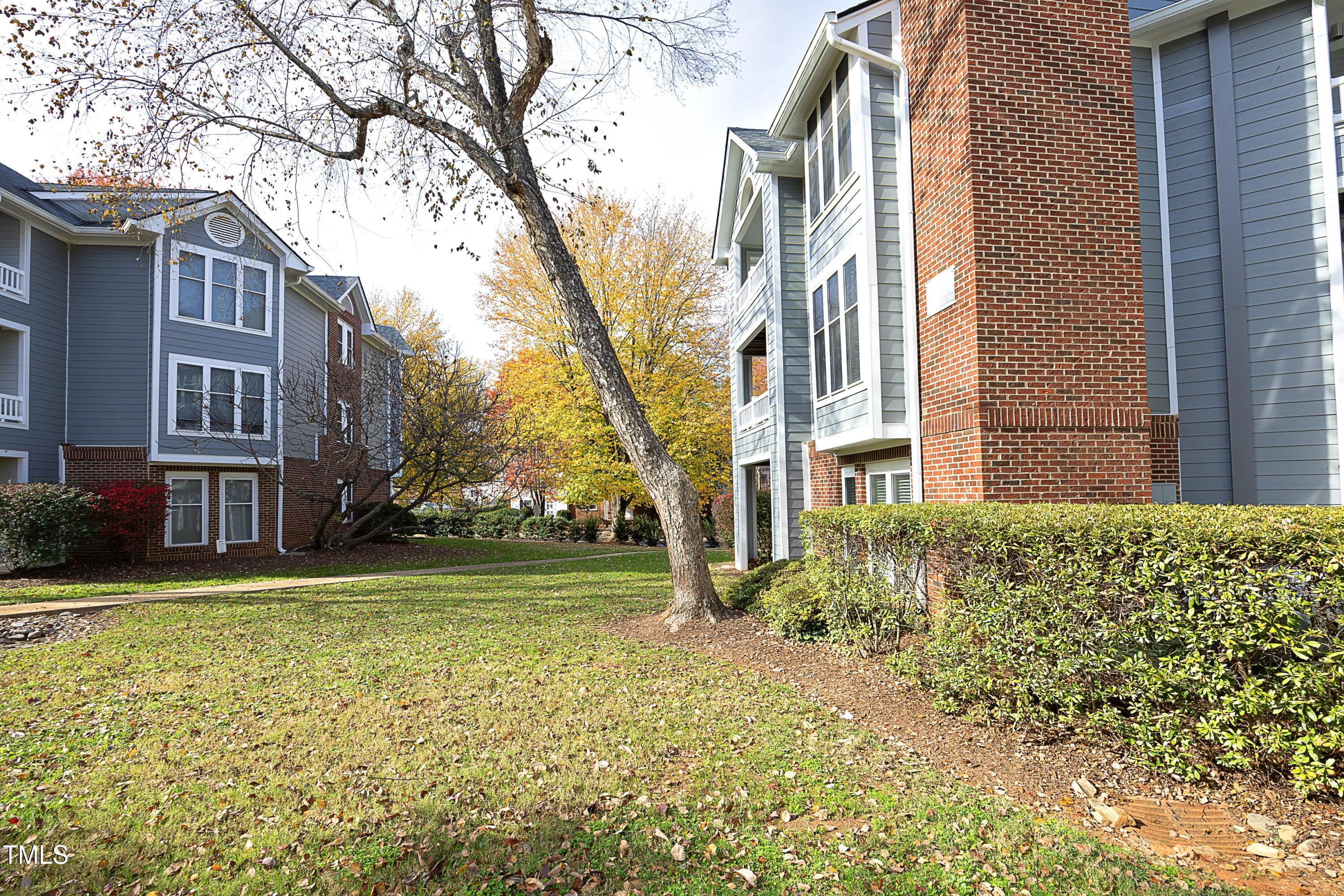 1081 Wirewood Drive # 302 Property Photo 3