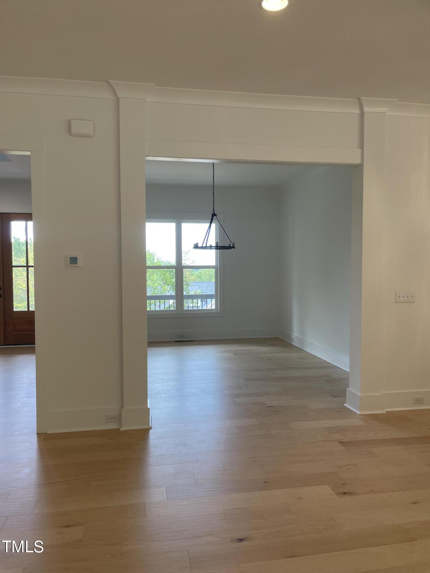 37 Sweet Meadow Lane Property Photo 5