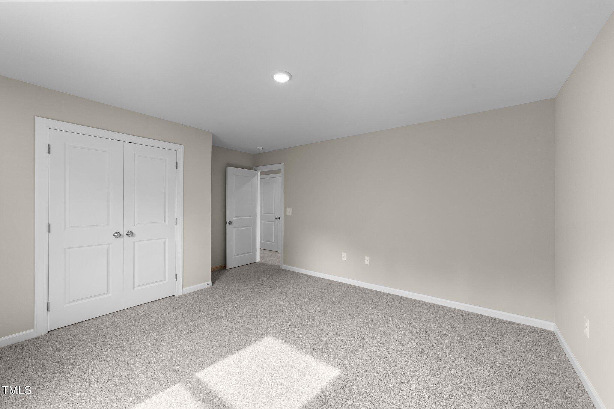 9133 Phoenix Court Property Photo 28