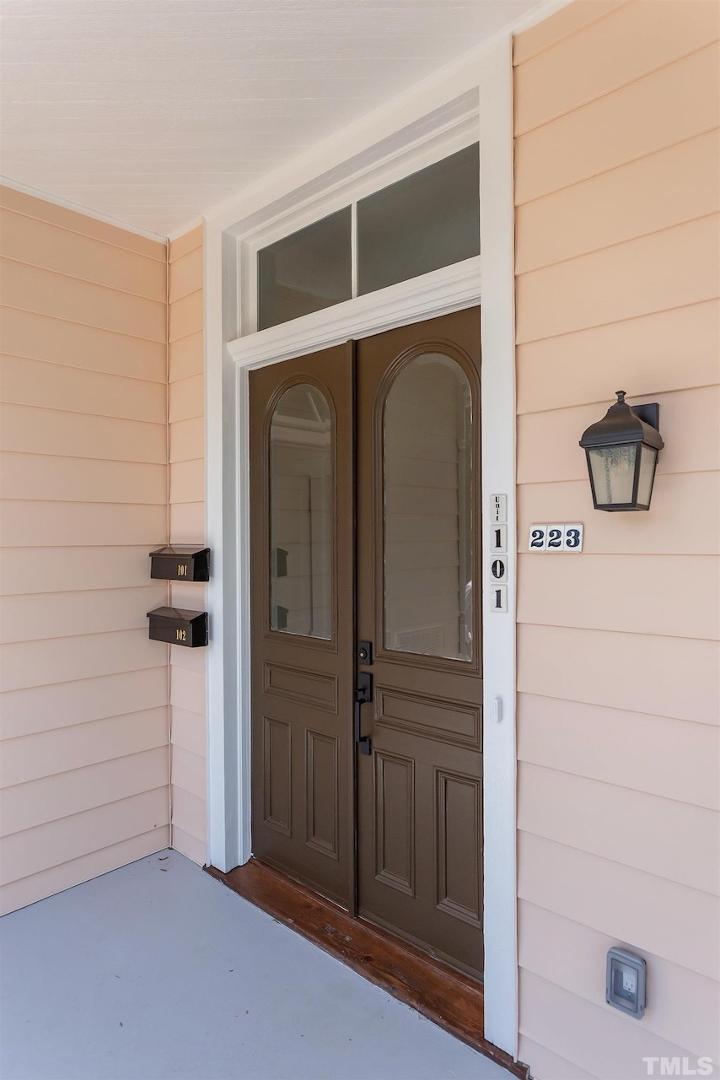 223 E Lenoir Street # 101 Property Photo 5