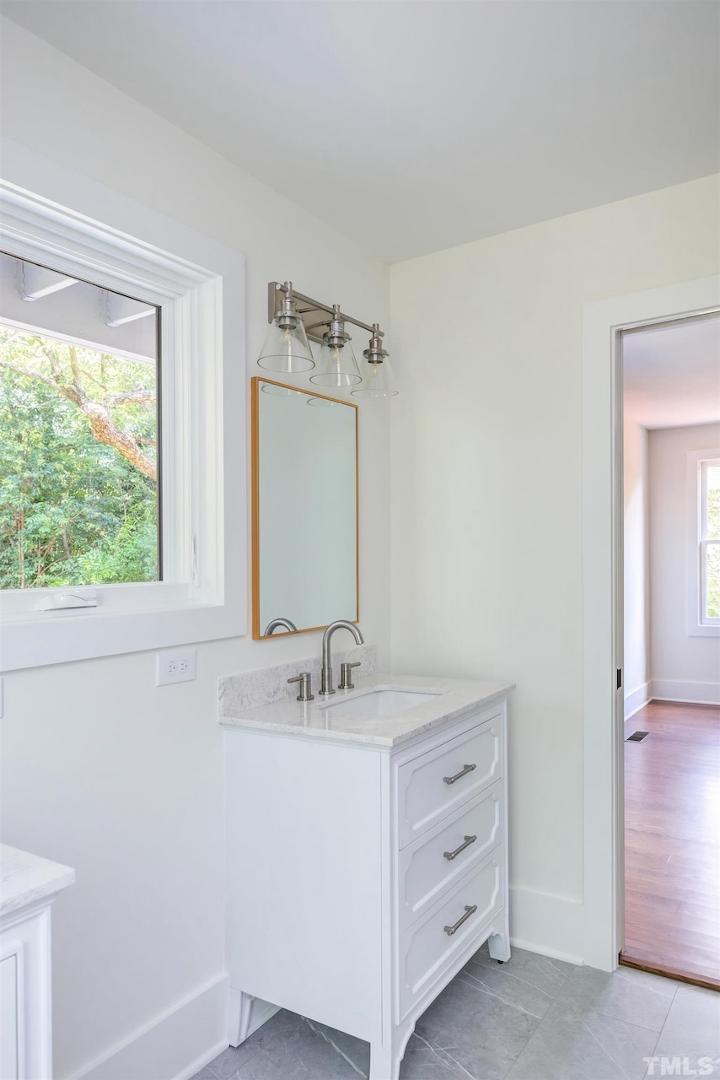 223 E Lenoir Street # 101 Property Photo 25