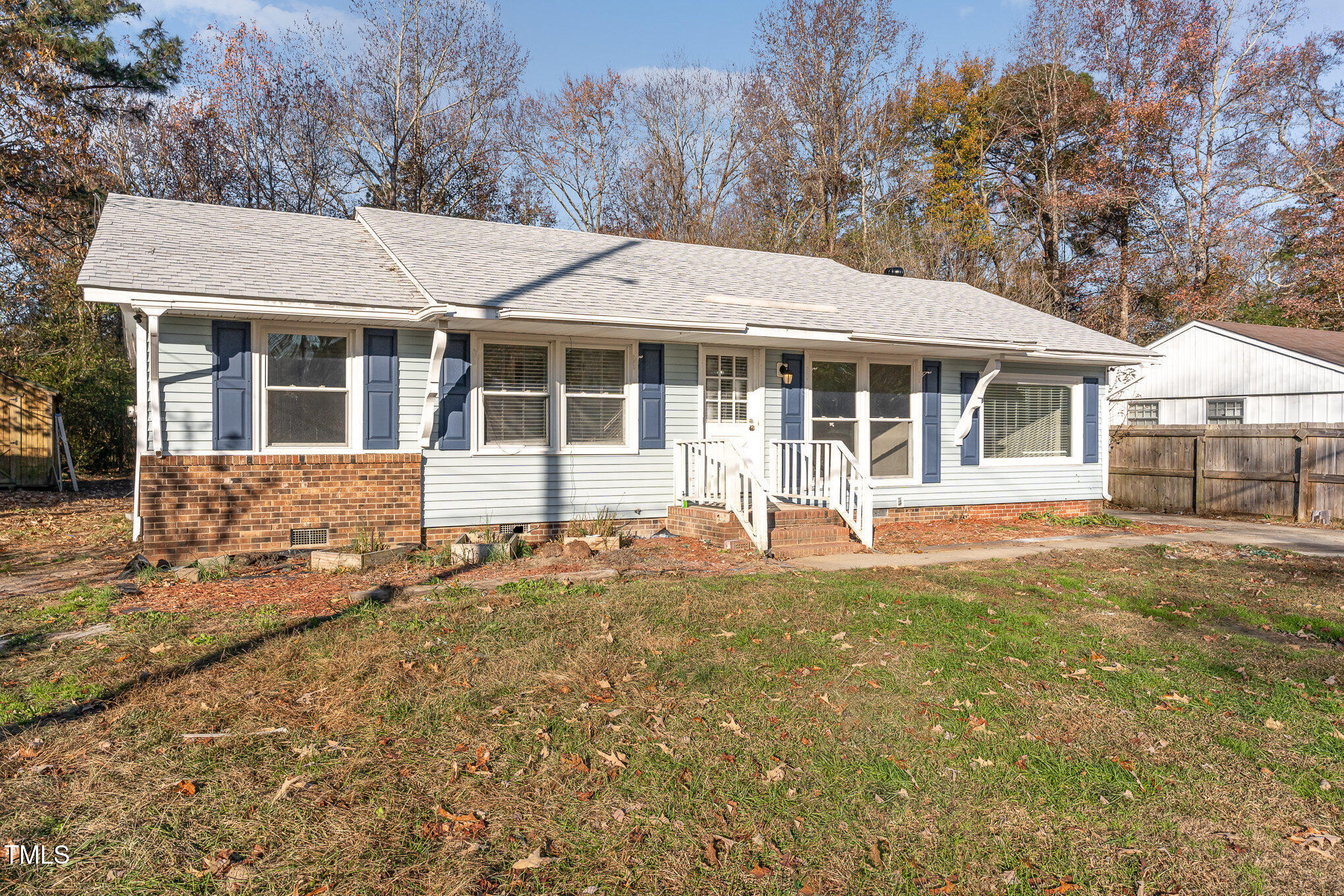 3015 E Brinkley Drive Property Photo 2