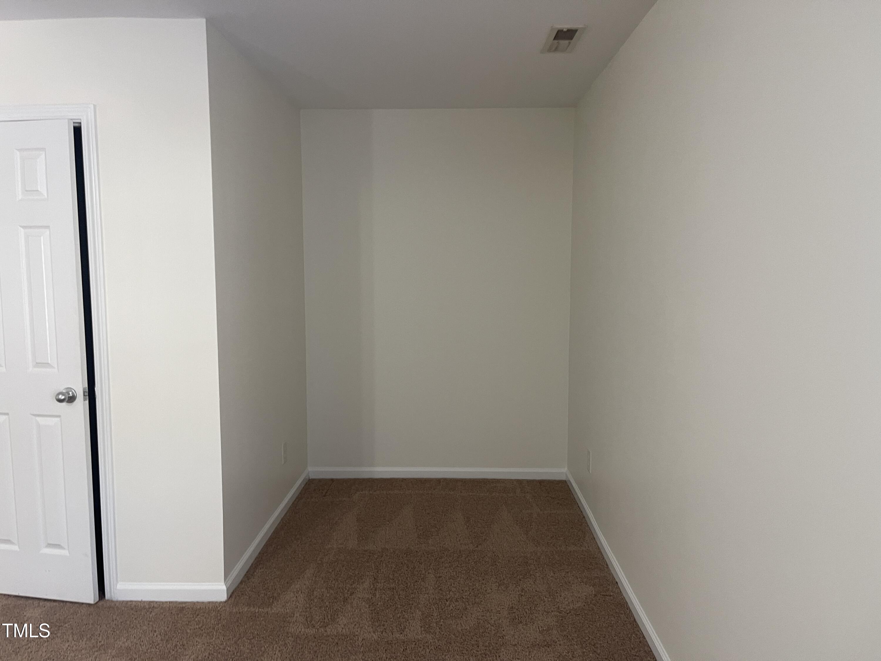 526 Elm Avenue Property Photo 13