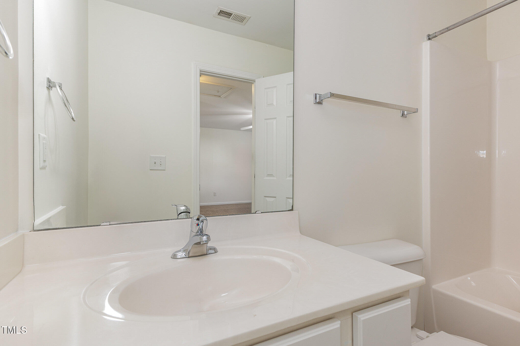 526 Elm Avenue Property Photo 16