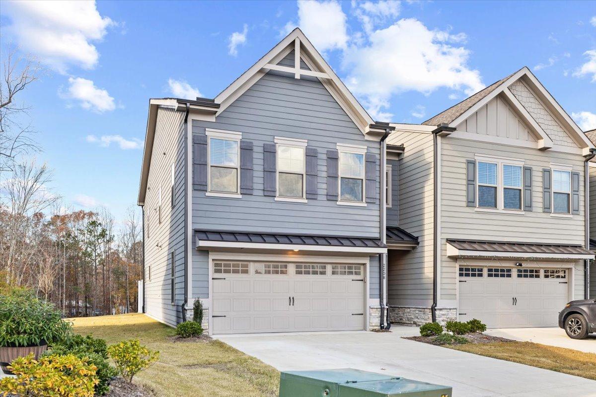 2208 Bohan Court Property Photo 2