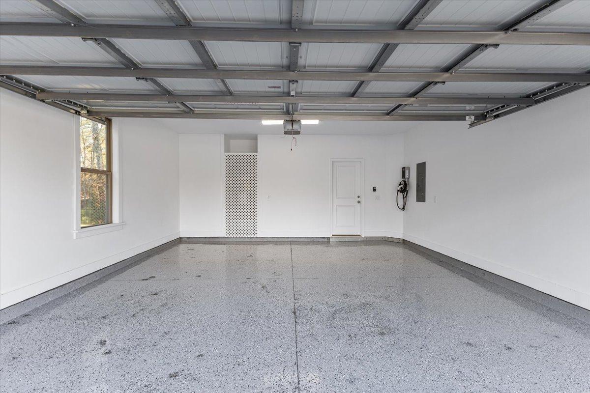 2208 Bohan Court Property Photo 3