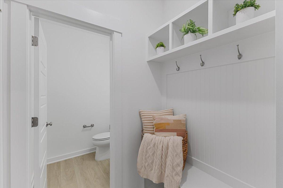 2208 Bohan Court Property Photo 5