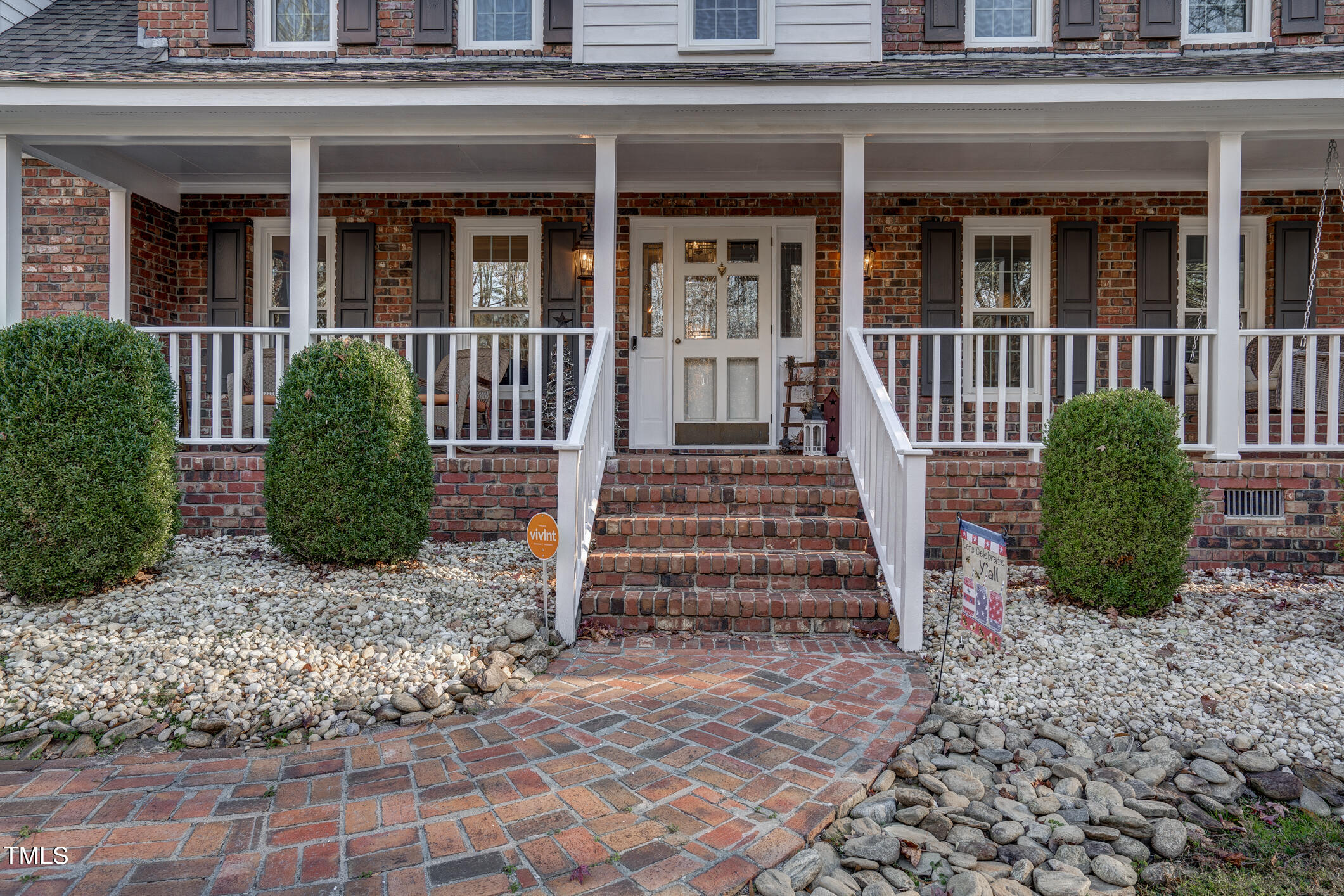 4027 Green Forest Court Property Photo 3