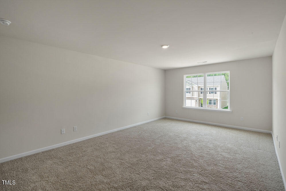 1136 Middlecrest Drive Property Photo 11