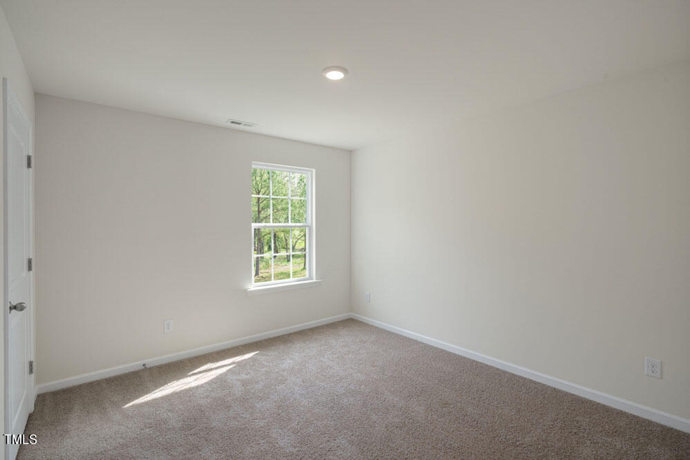 1136 Middlecrest Drive Property Photo 17