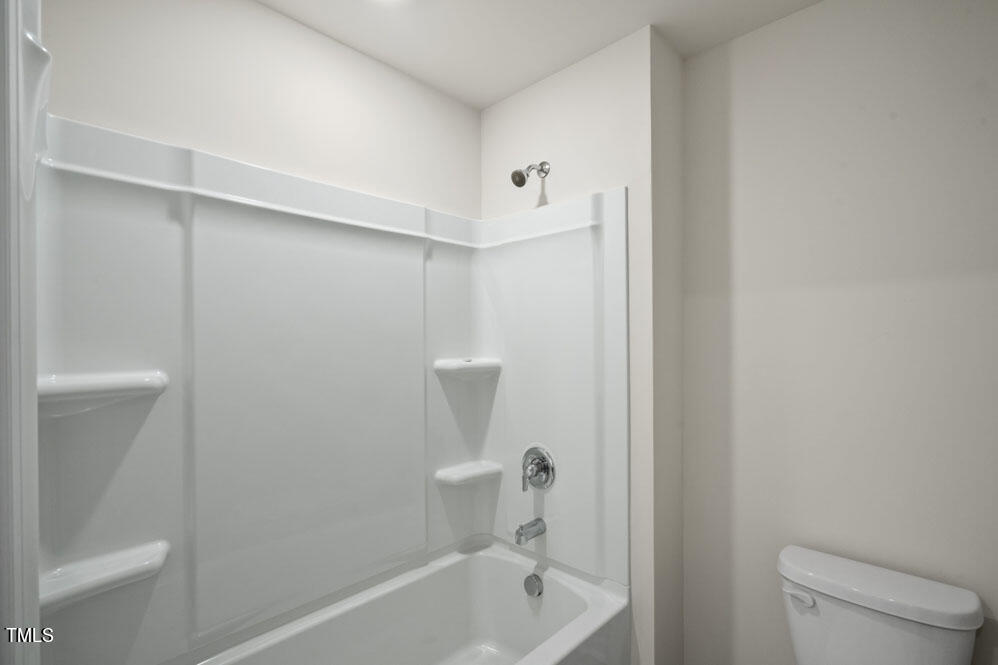 1136 Middlecrest Drive Property Photo 22